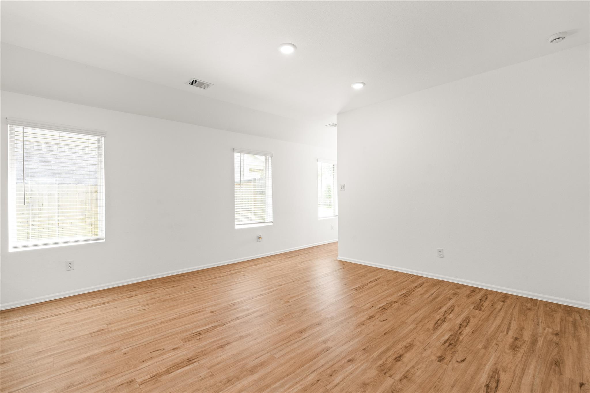 2039 Barrett Gables Drive