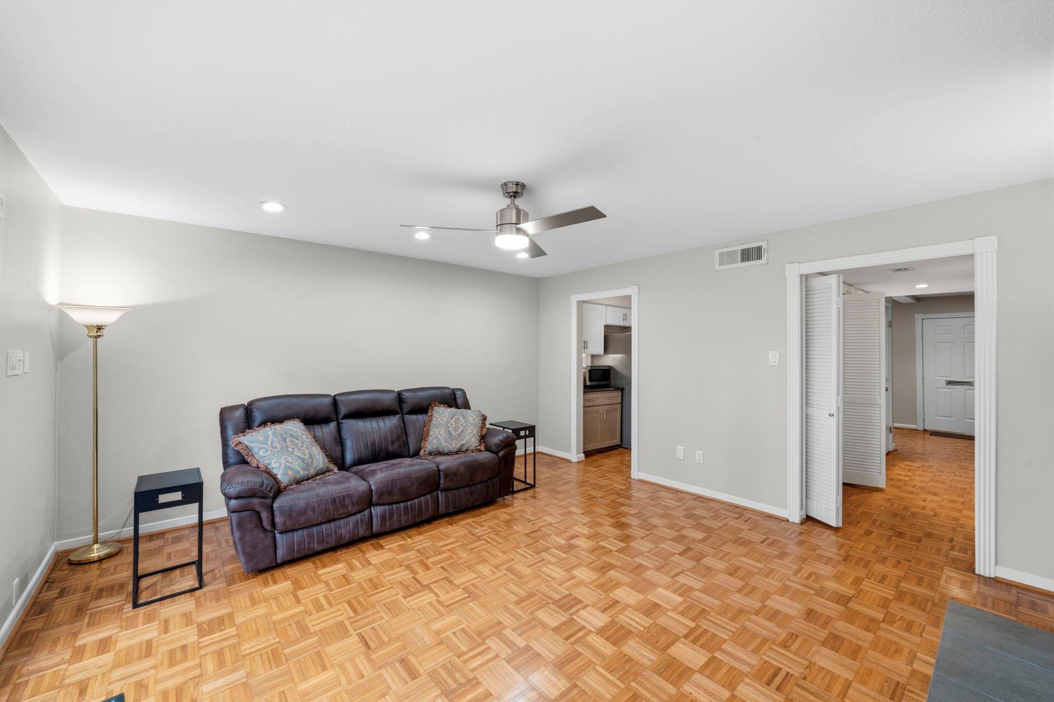 10152 Longmont Drive Unit: 38/10