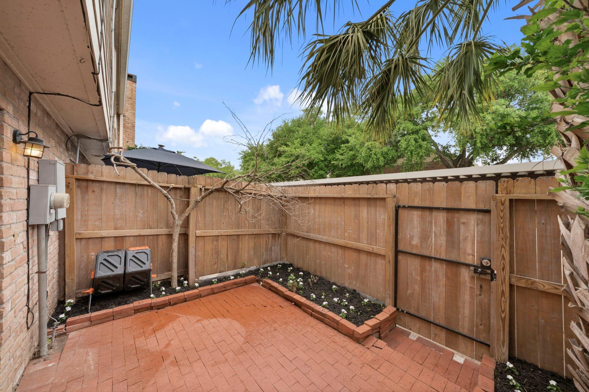 10152 Longmont Drive Unit: 38/10