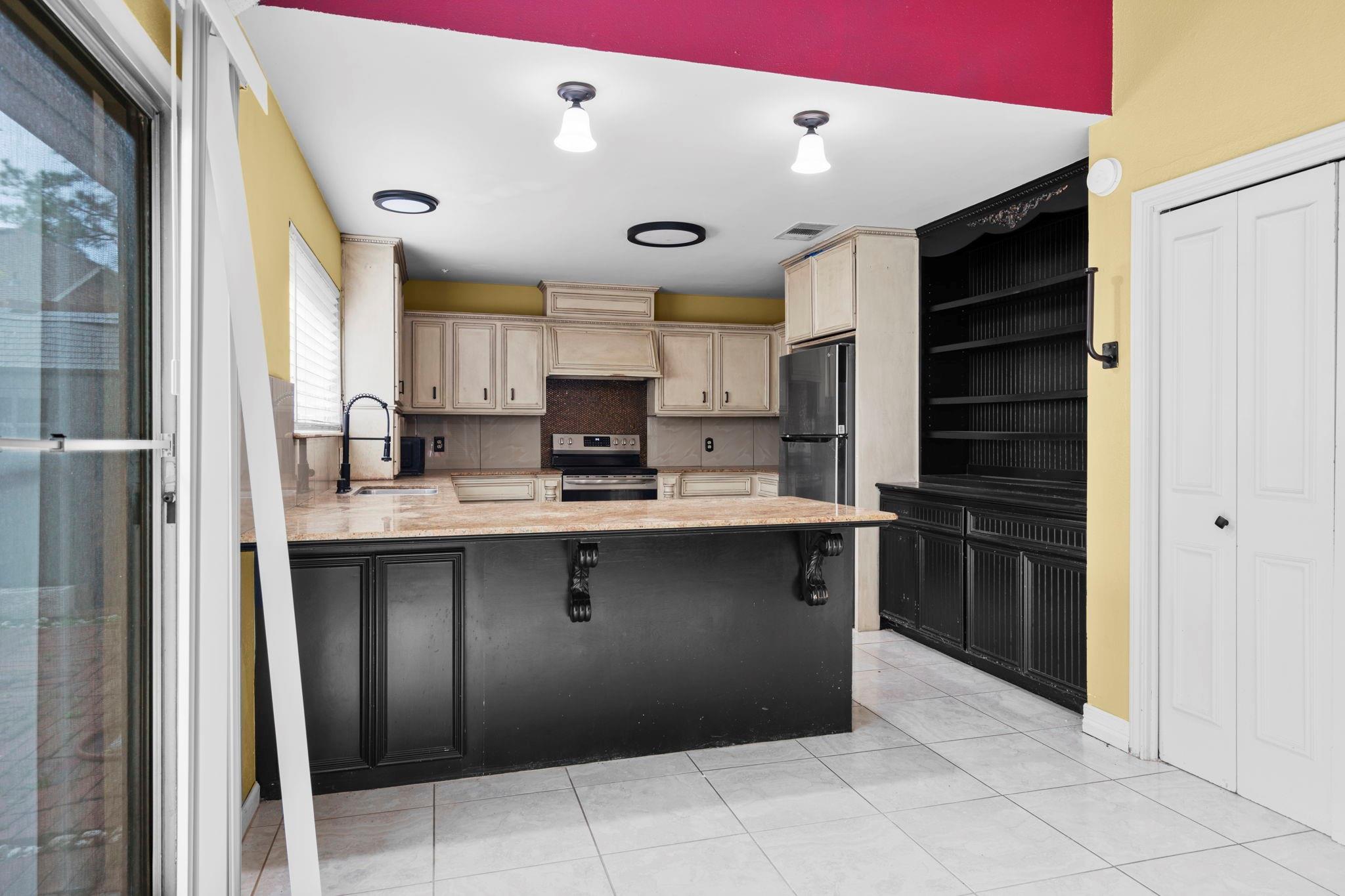 13051 Meadowline Drive