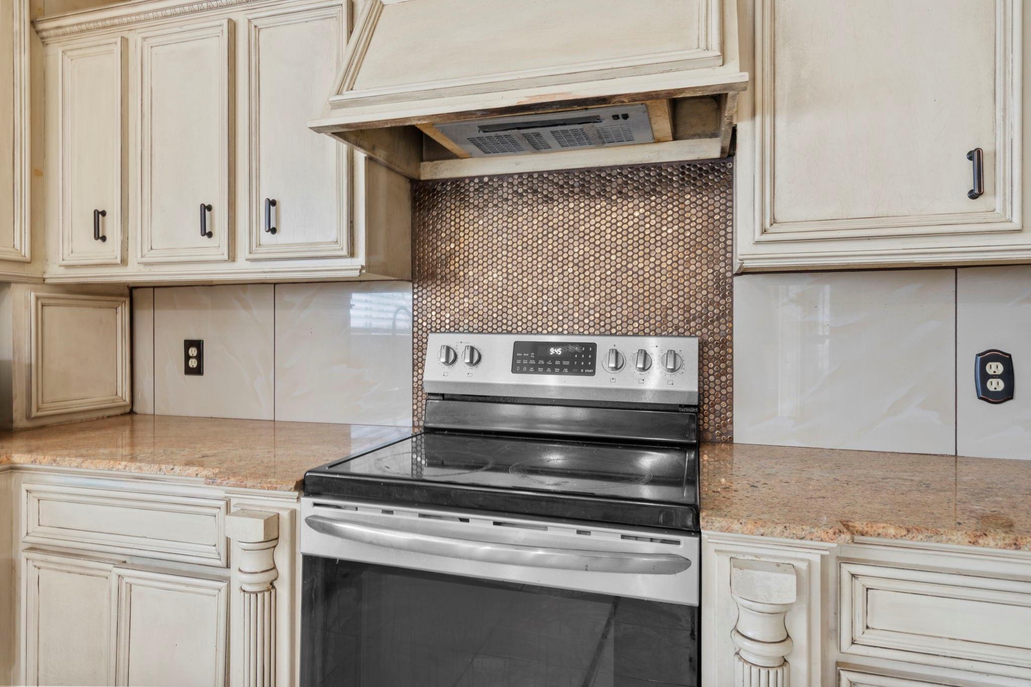 13051 Meadowline Drive