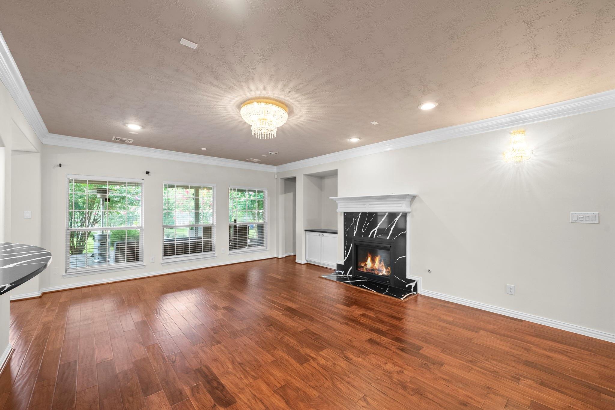 5526 Darschelle Drive