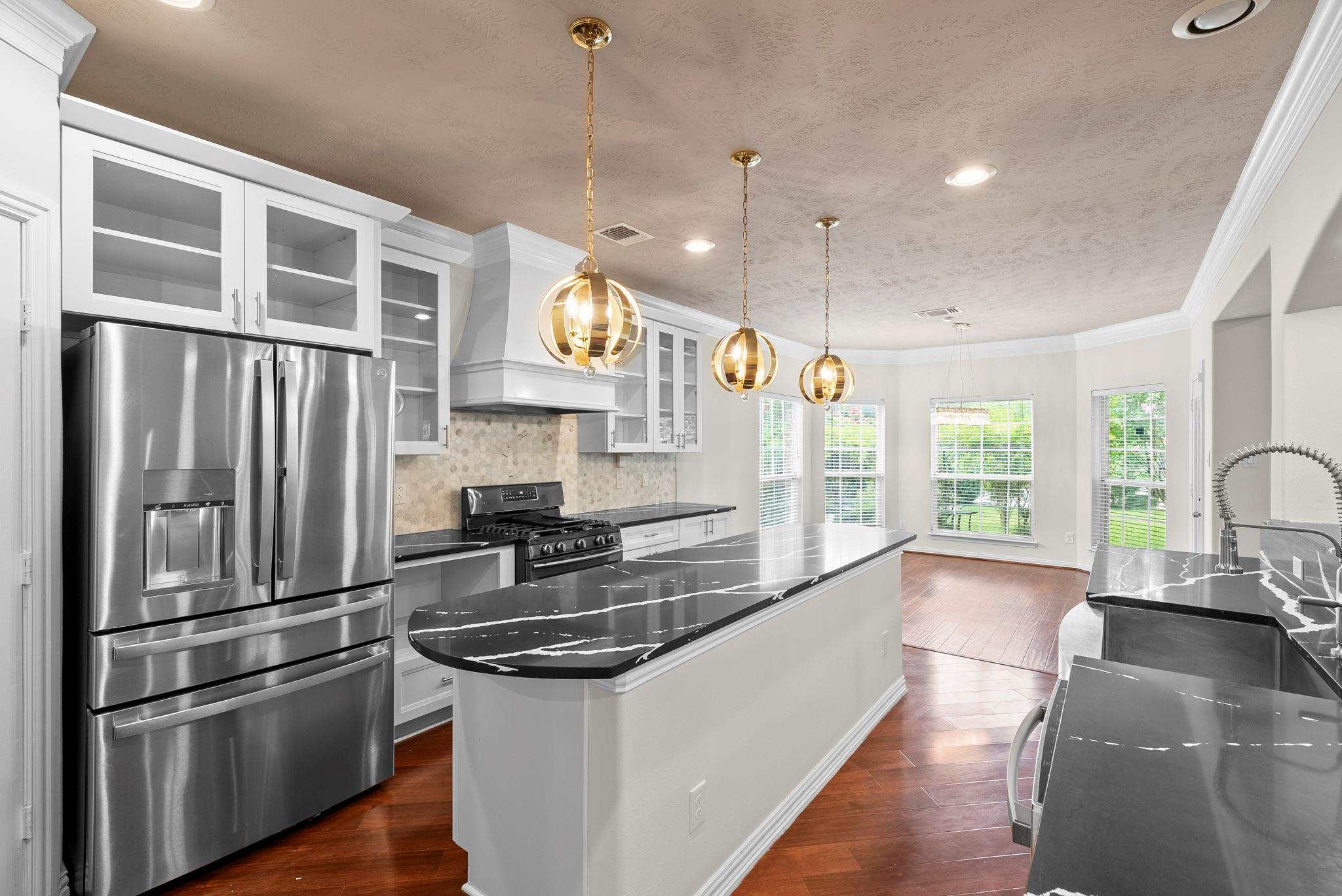 5526 Darschelle Drive