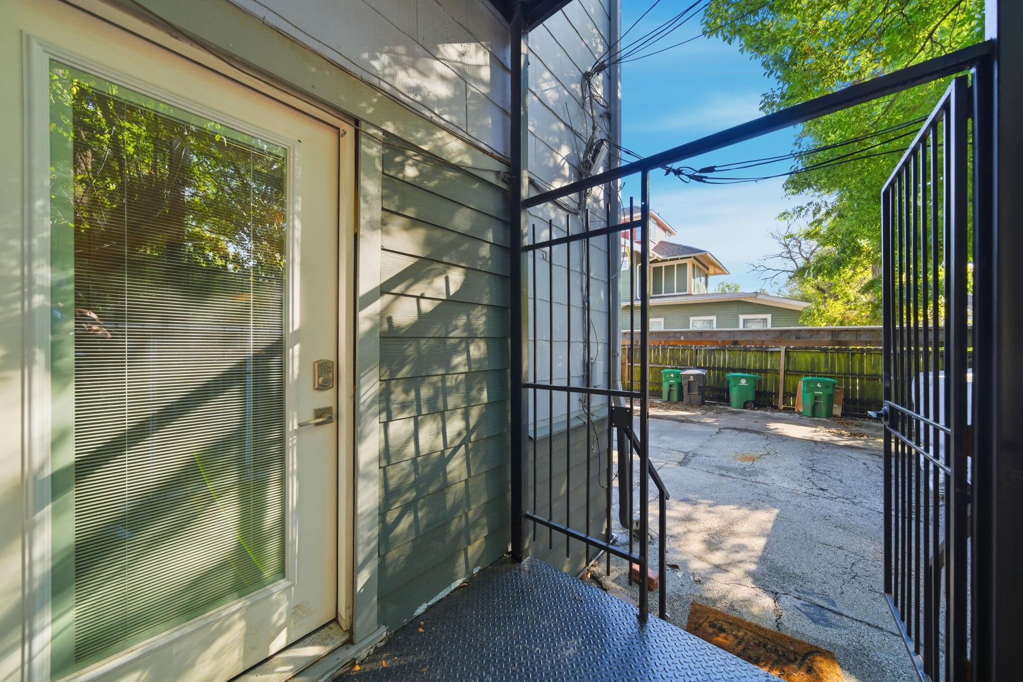 4618 Mckinney Street # 5