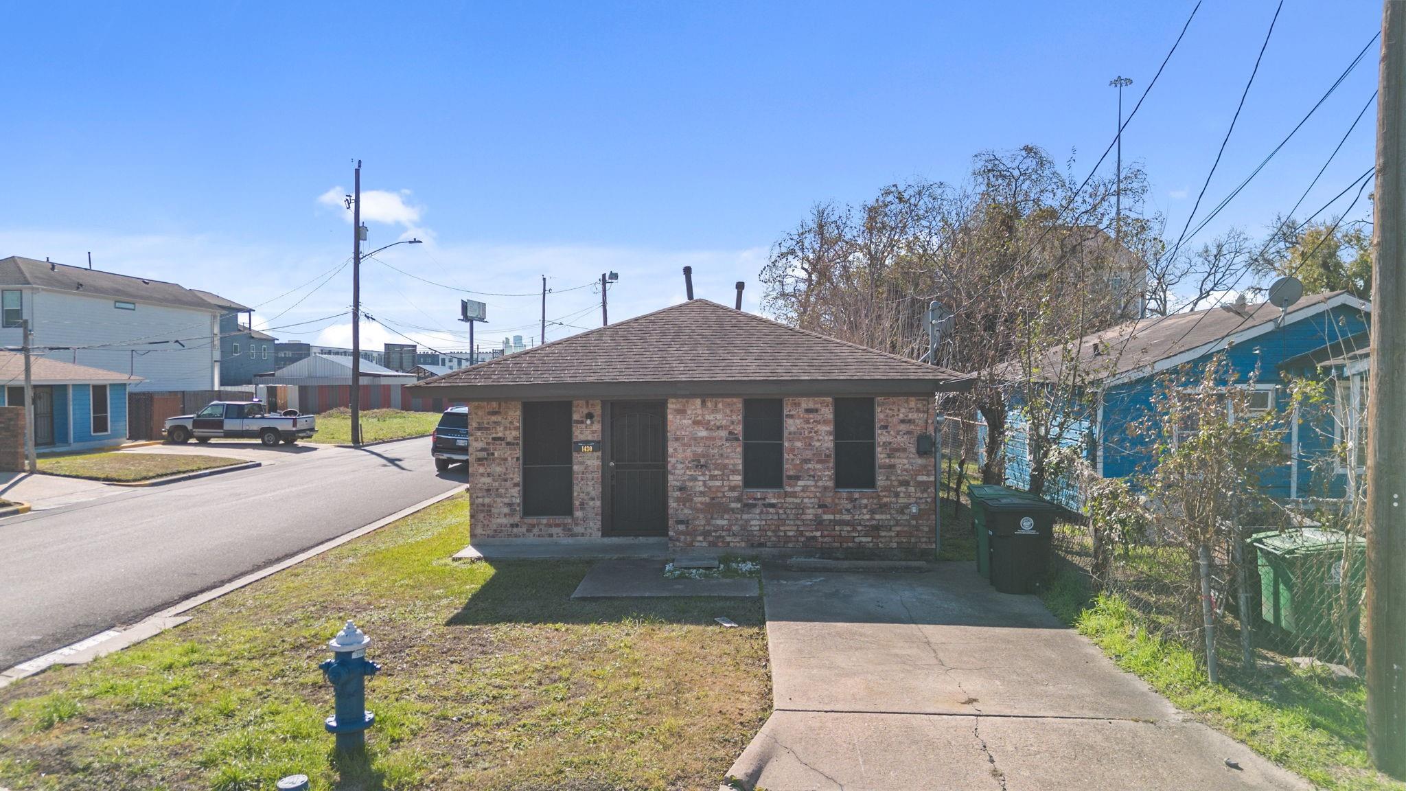 1430 E 32nd 1/2 Street