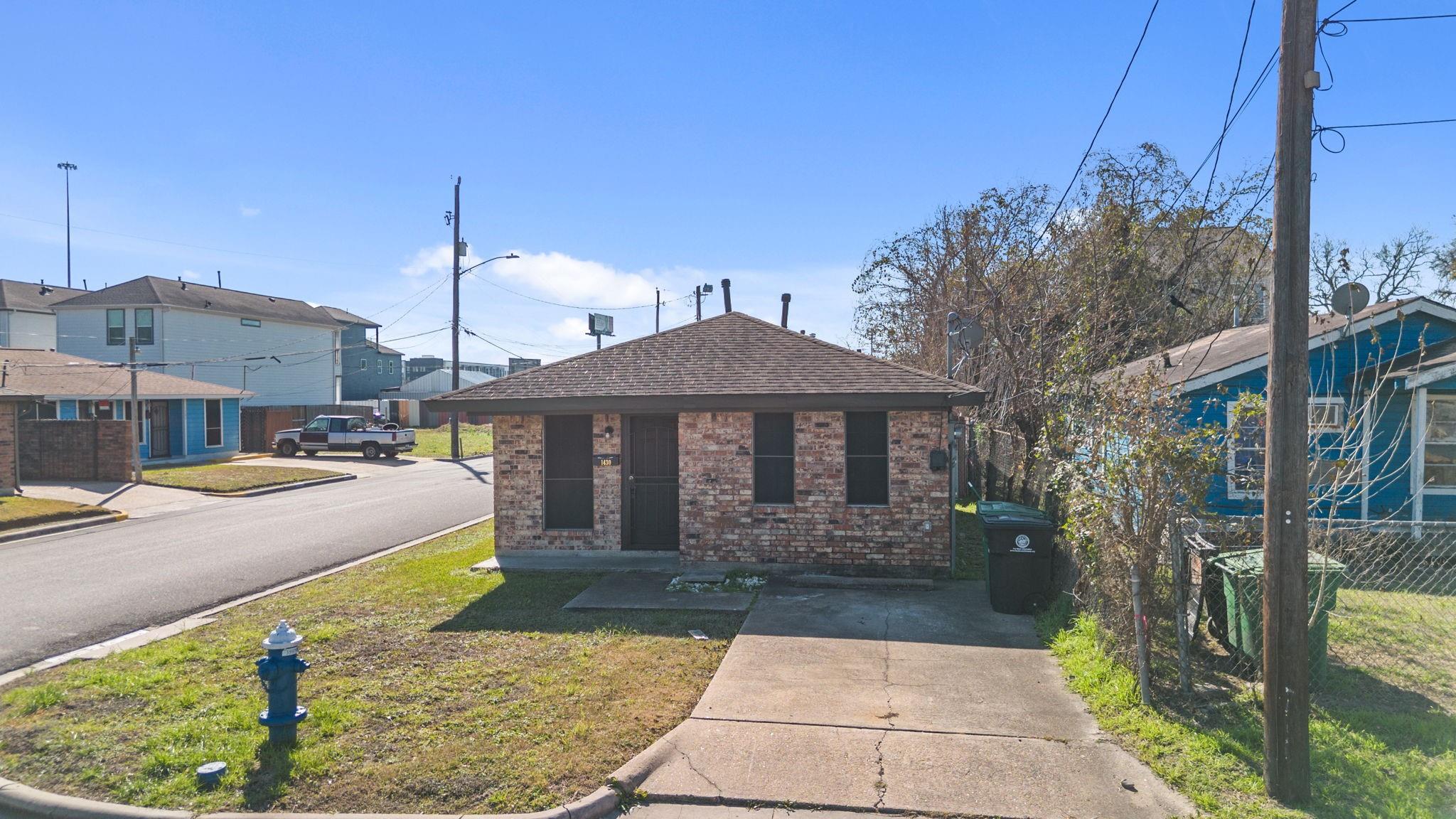 1430 E 32nd 1/2 Street