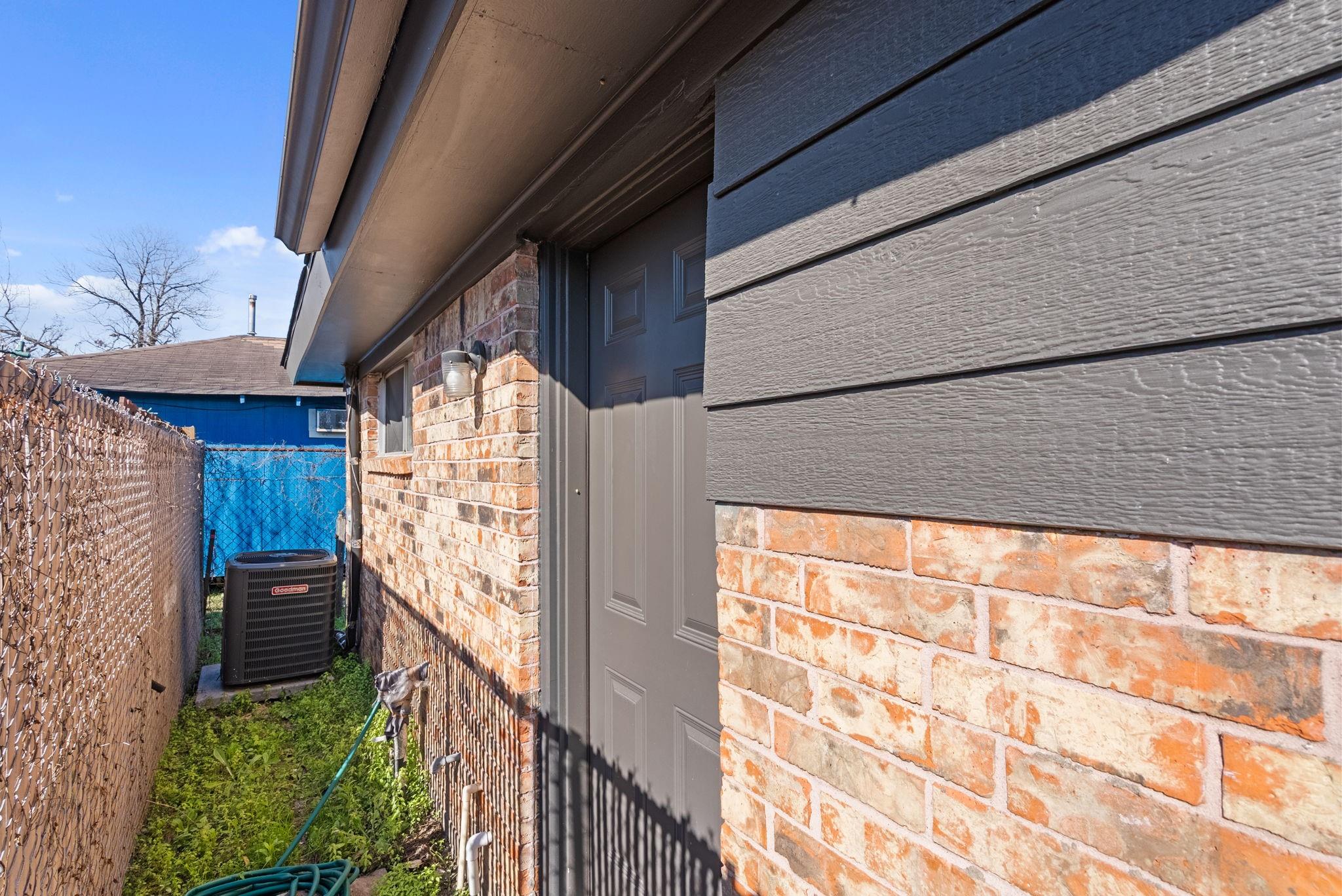 1430 E 32nd 1/2 Street