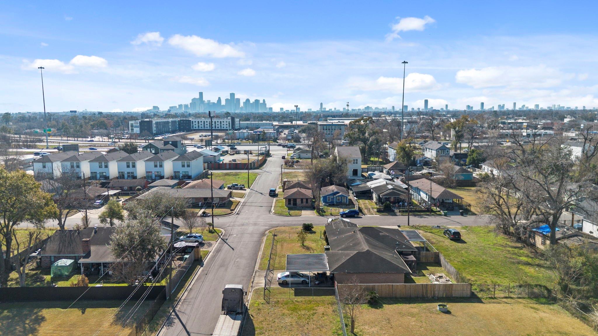 1430 E 32nd 1/2 Street