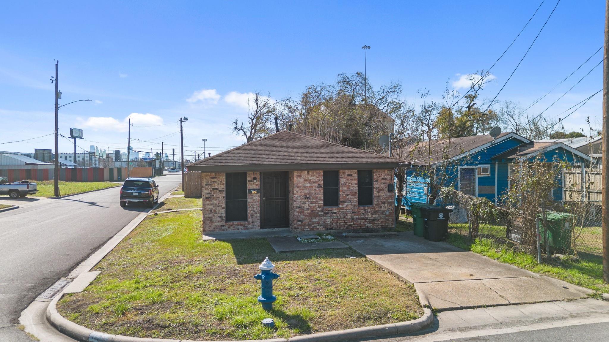 1430 E 32nd 1/2 Street