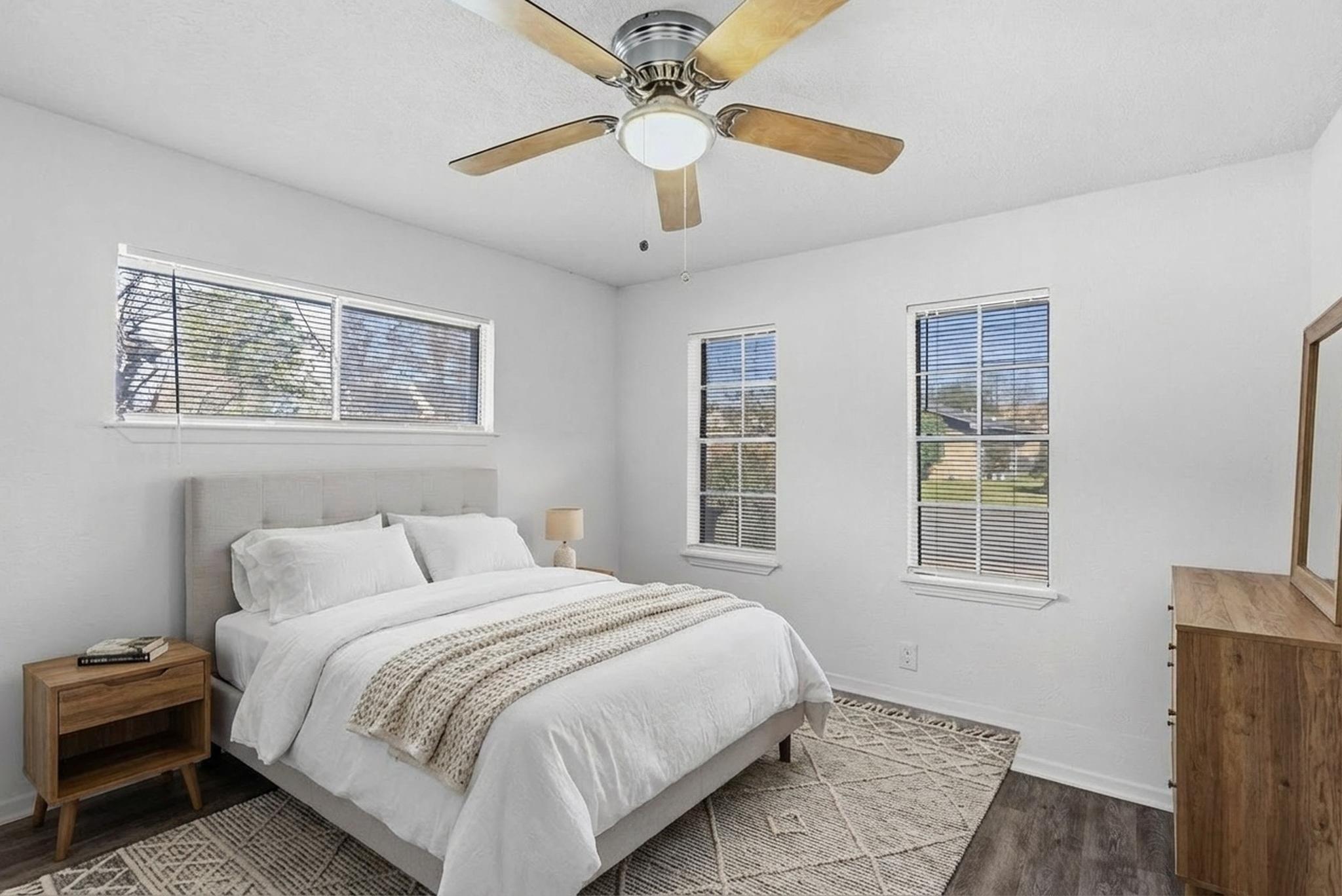 1430 E 32nd 1/2 Street