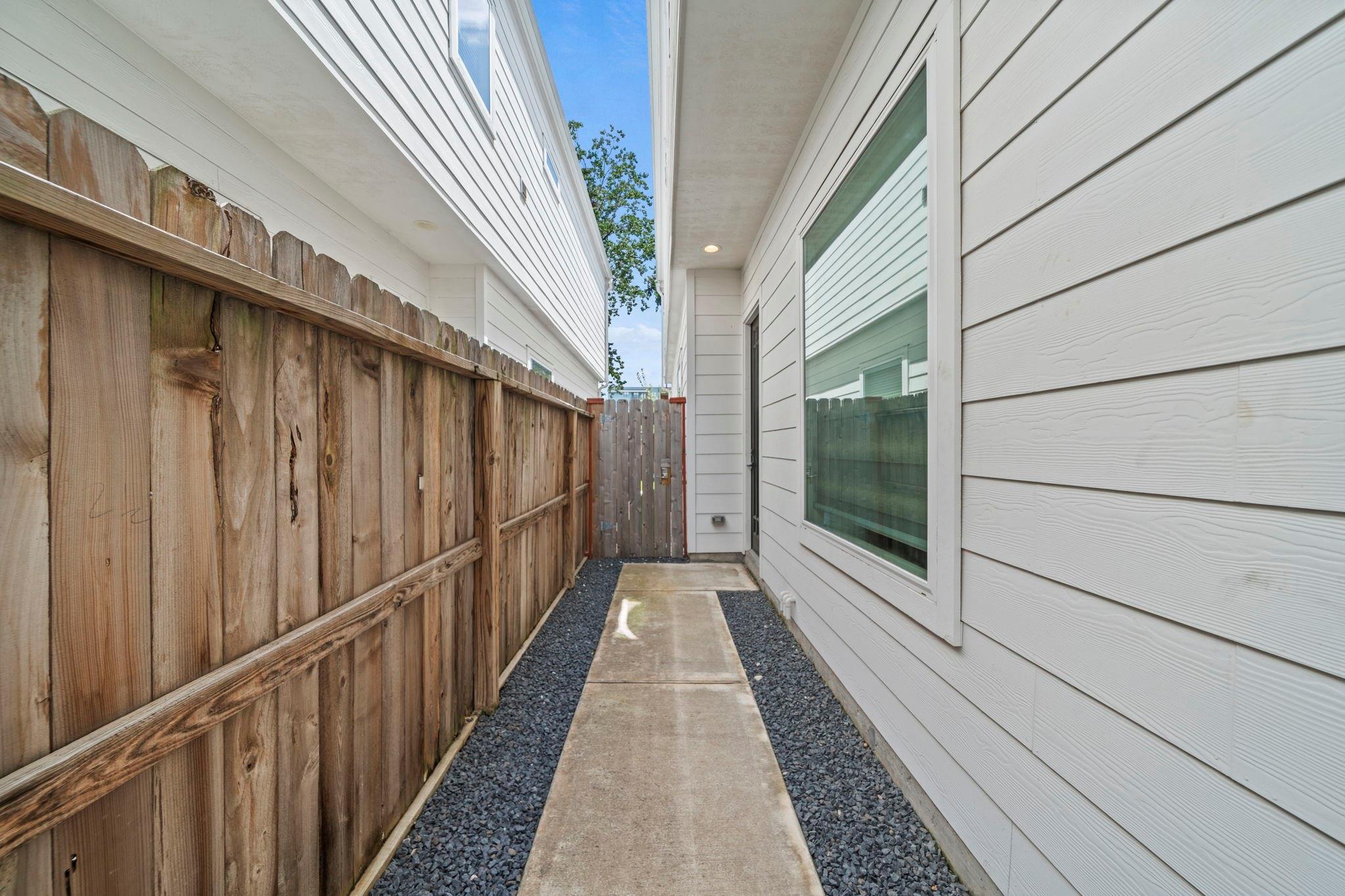 1128 Malone Street