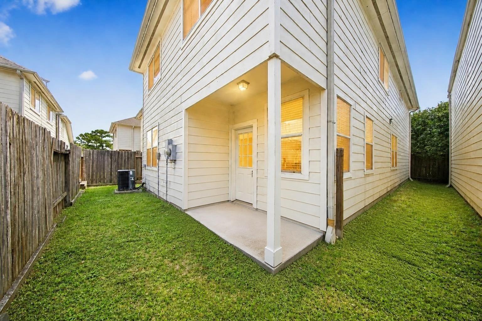 822 Forest Thicket Lane