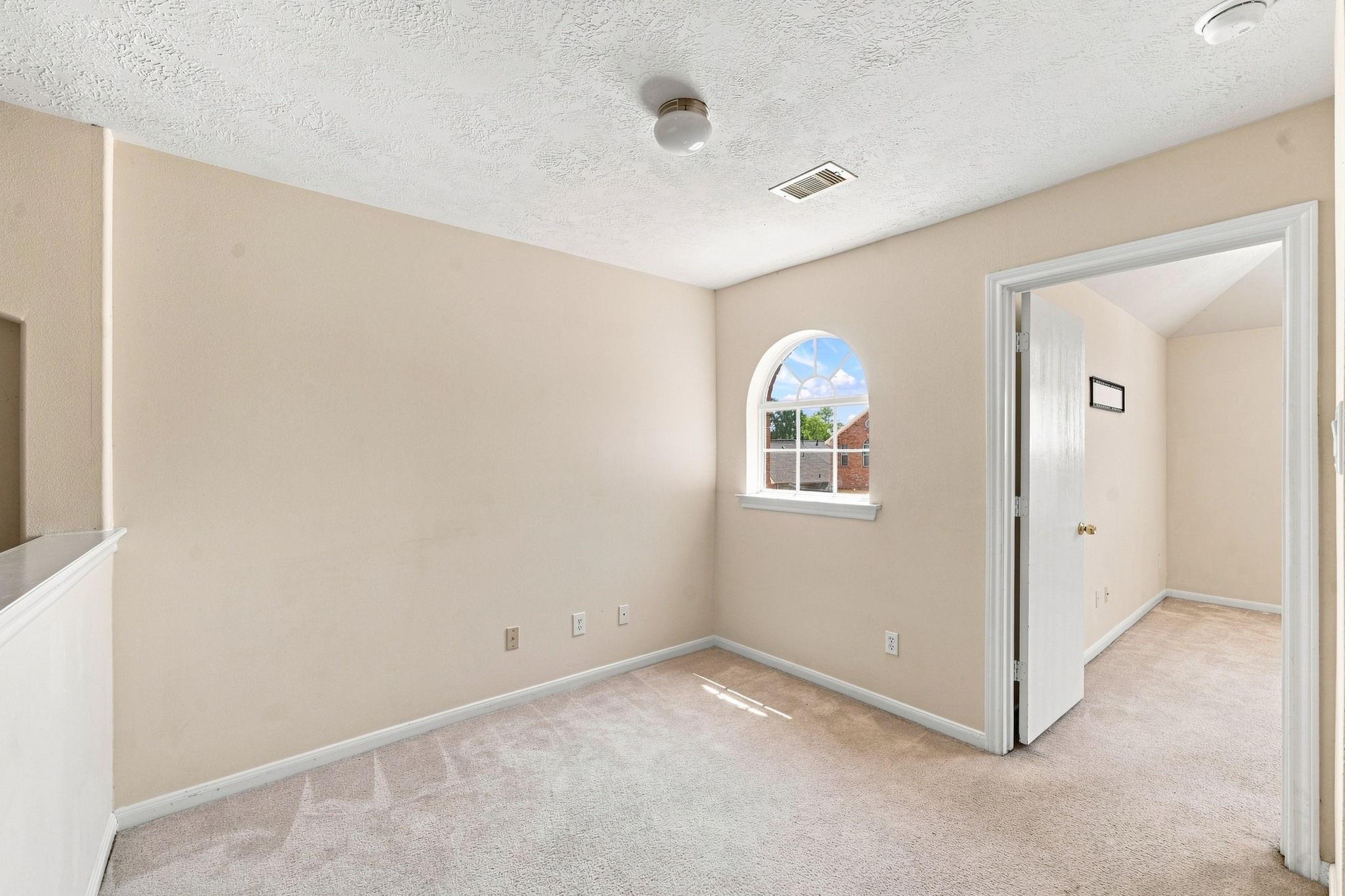 822 Forest Thicket Lane