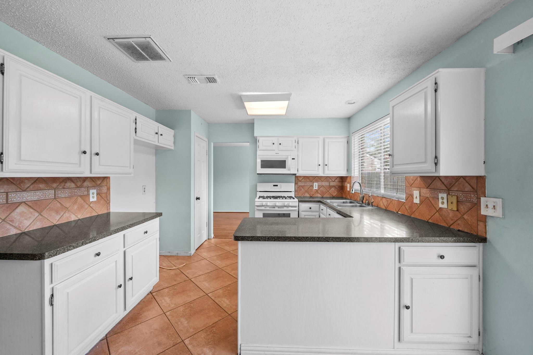 11303 Golden Ray Drive