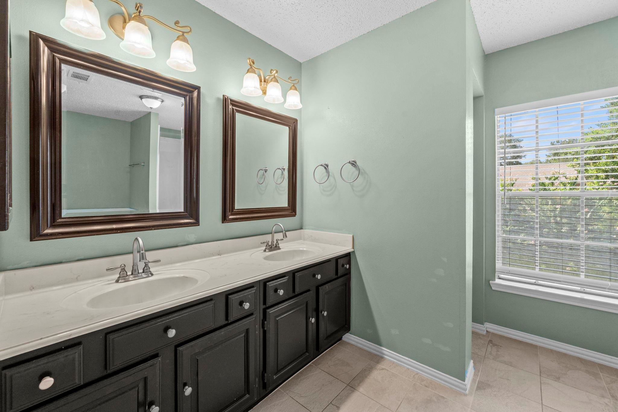 11303 Golden Ray Drive