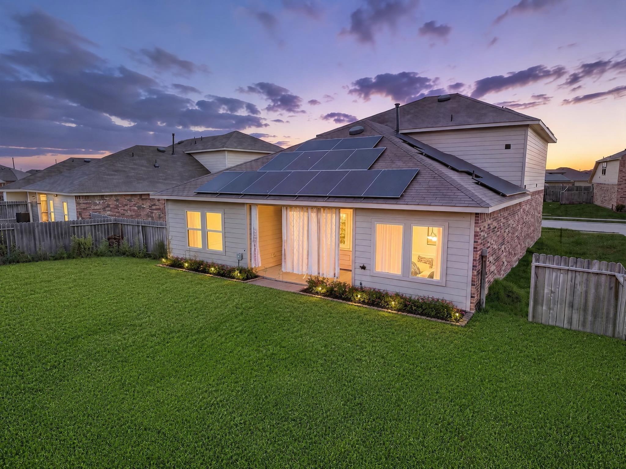 5143 Hedgerose Lane