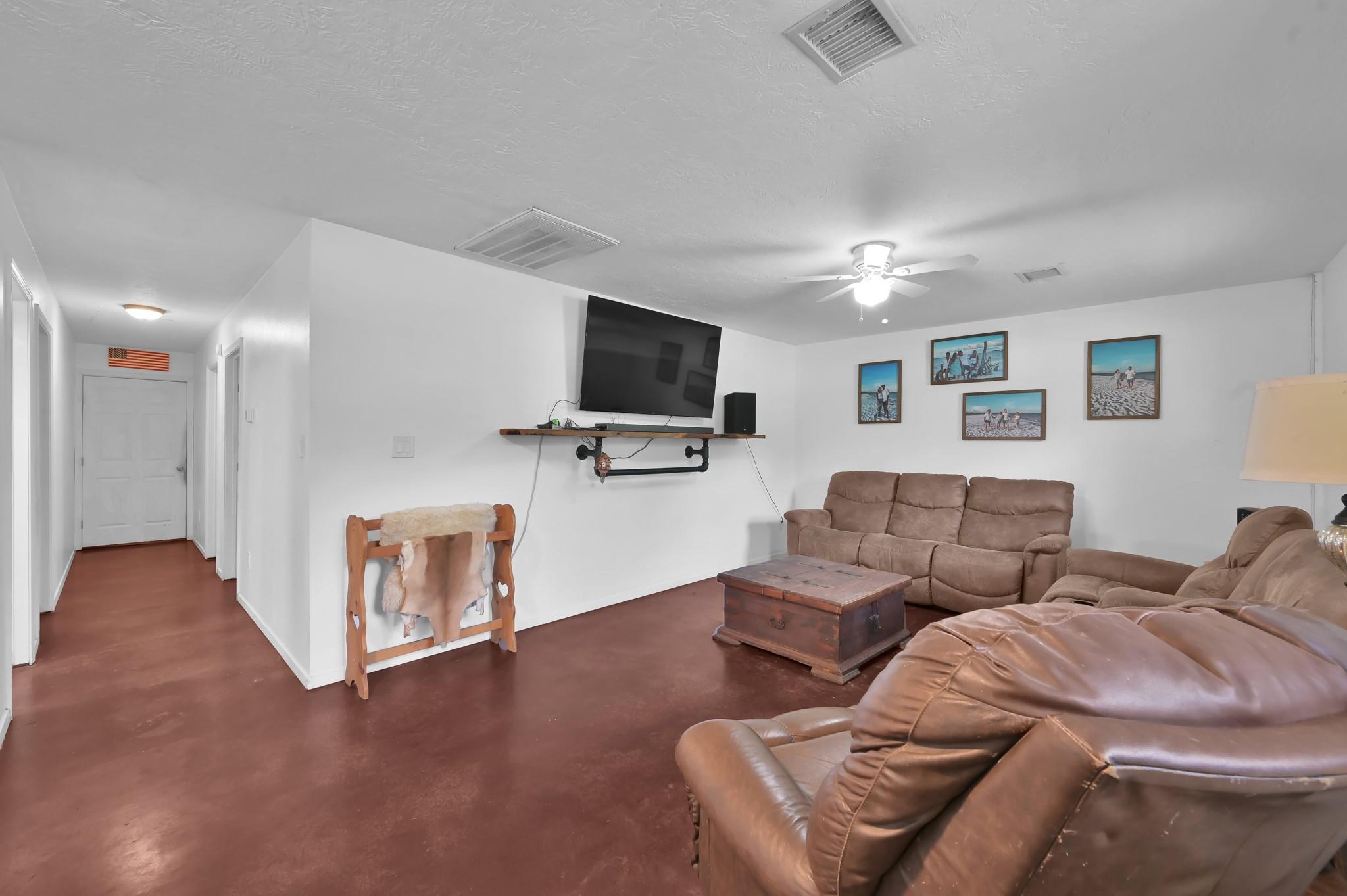 9141 Oak Arbor Drive, Conroe