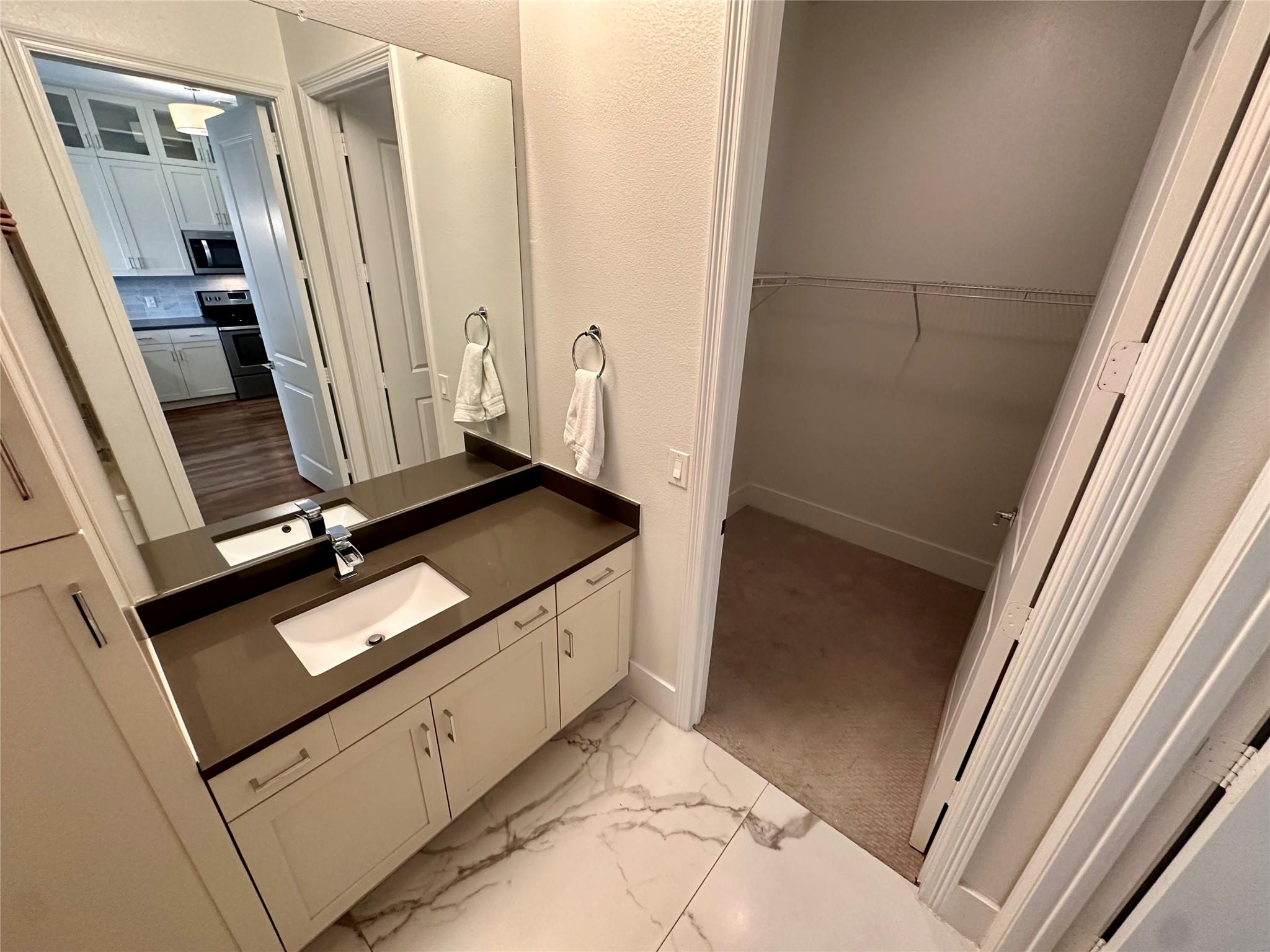 1508 Blodgett Street # 405