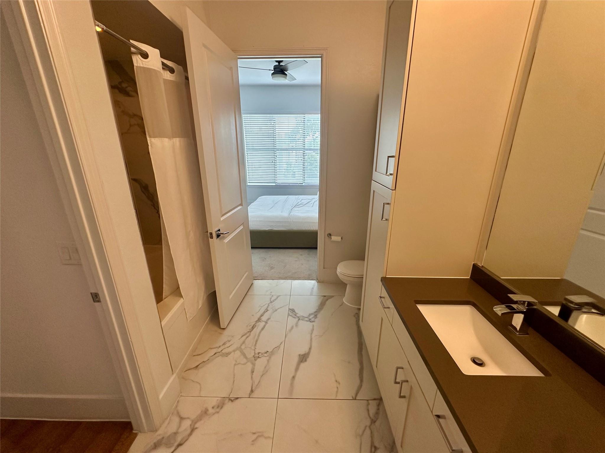 1508 Blodgett Street # 405