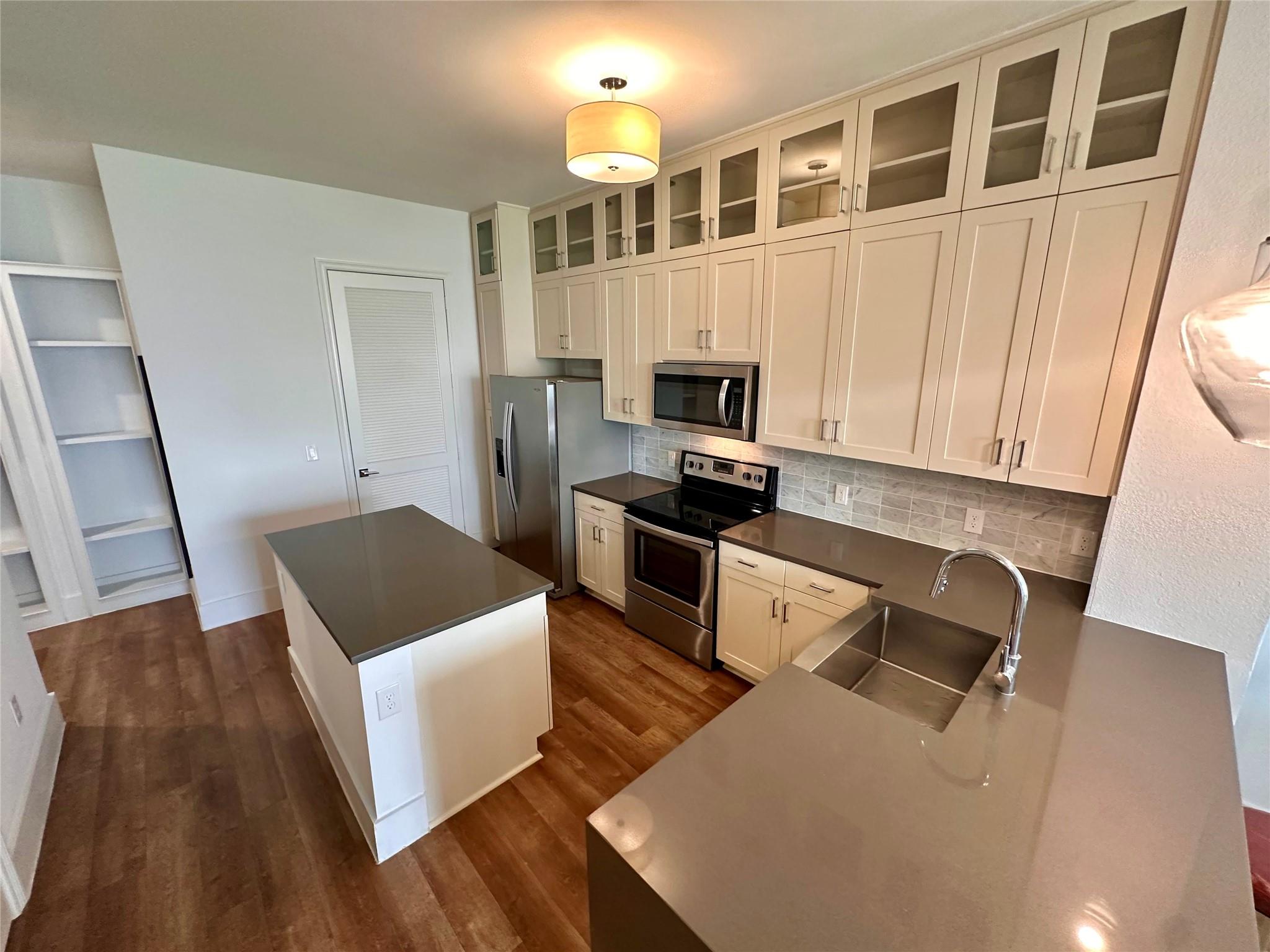 1508 Blodgett Street # 405