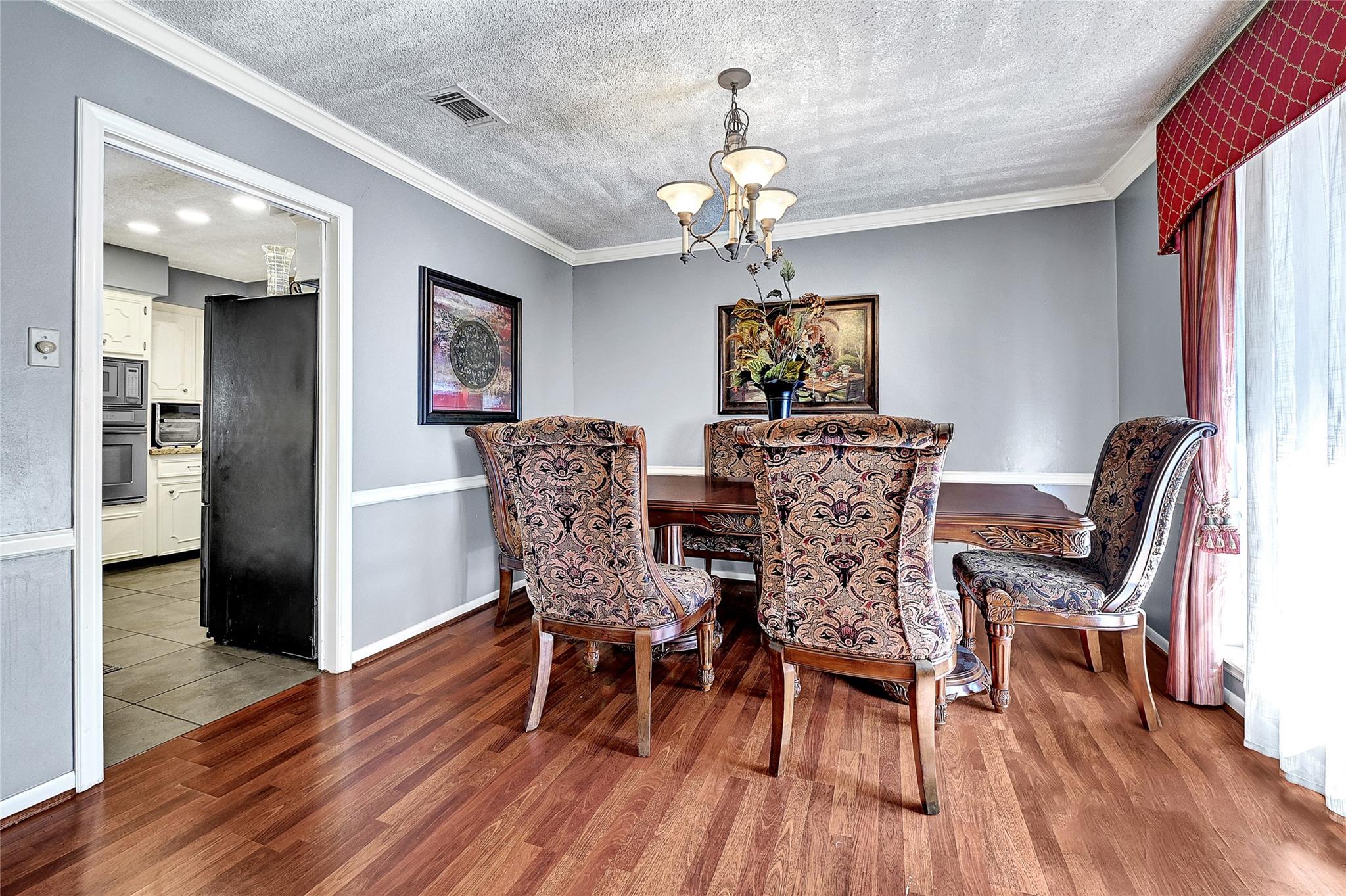 2302 Pecan Valley Court