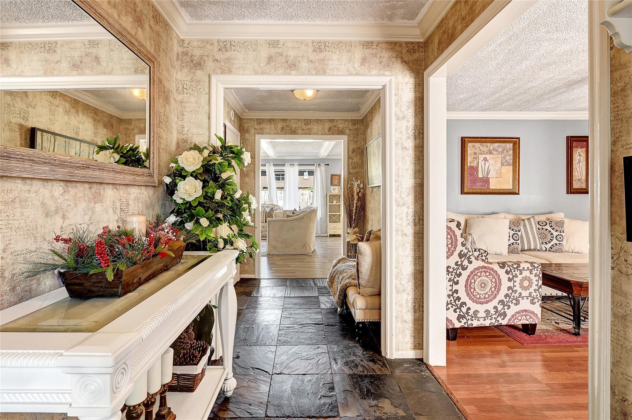 2302 Pecan Valley Court