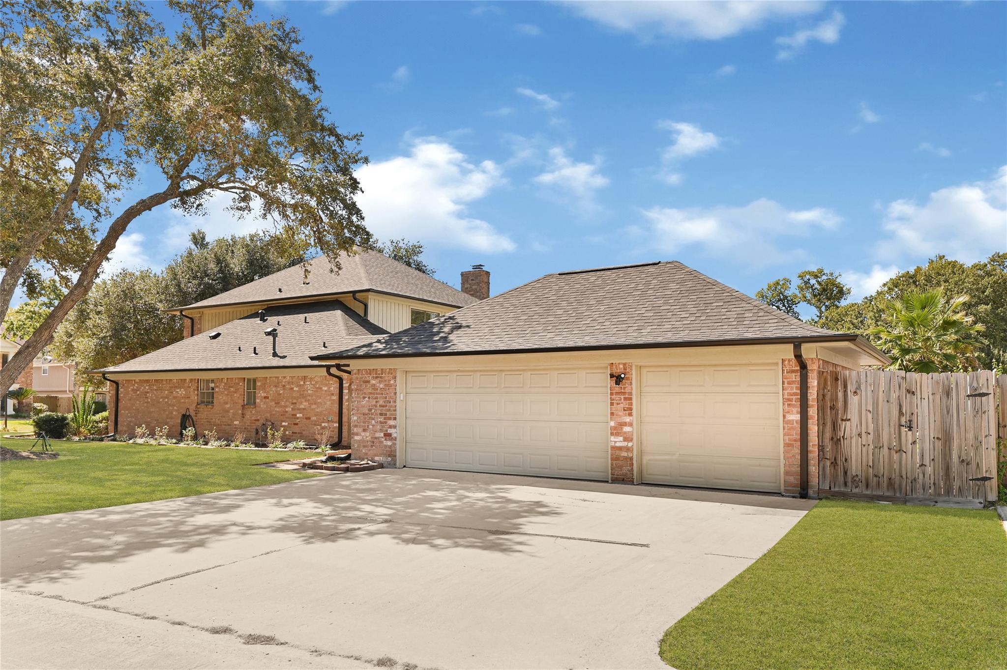 2302 Pecan Valley Court