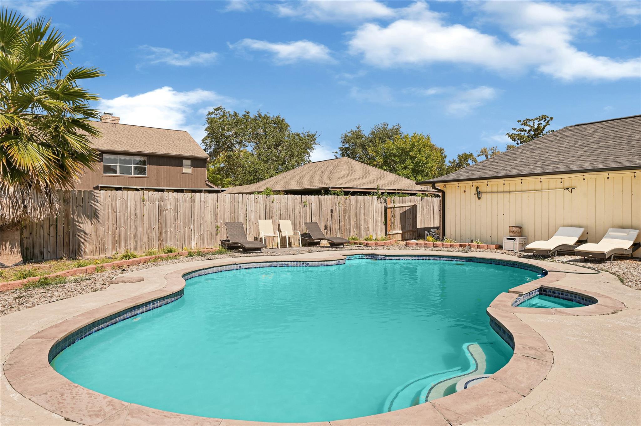 2302 Pecan Valley Court