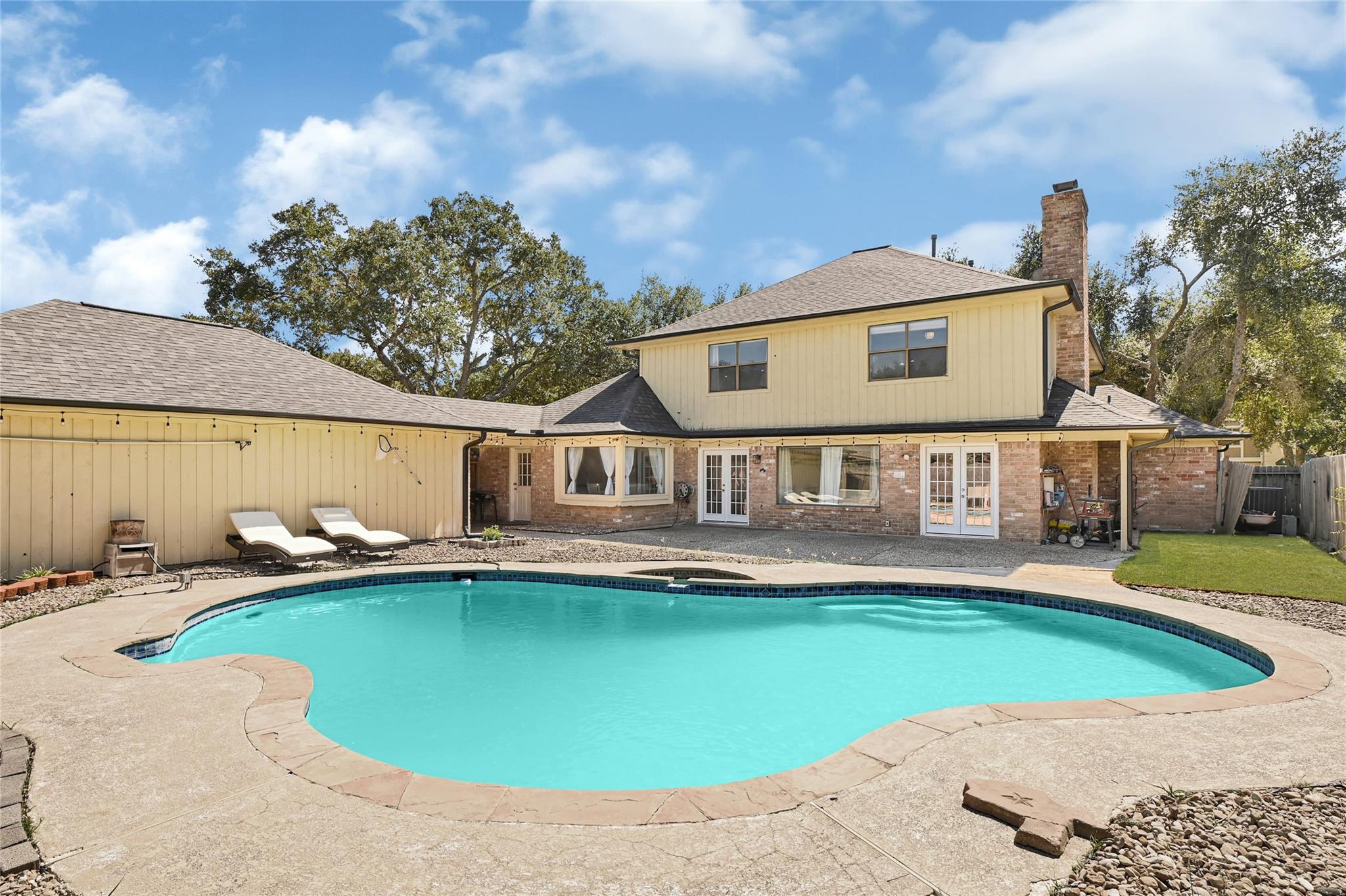 2302 Pecan Valley Court