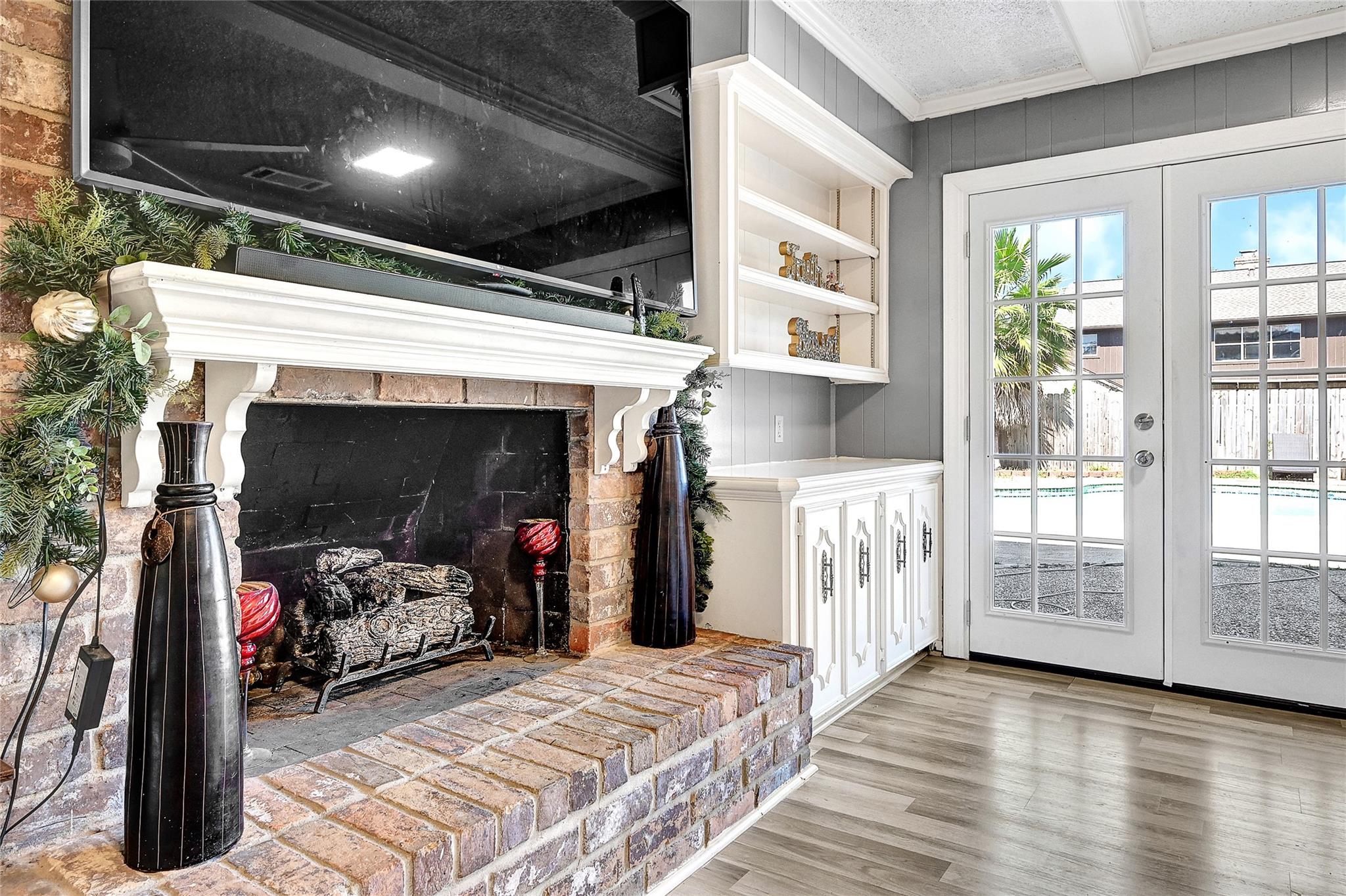 2302 Pecan Valley Court