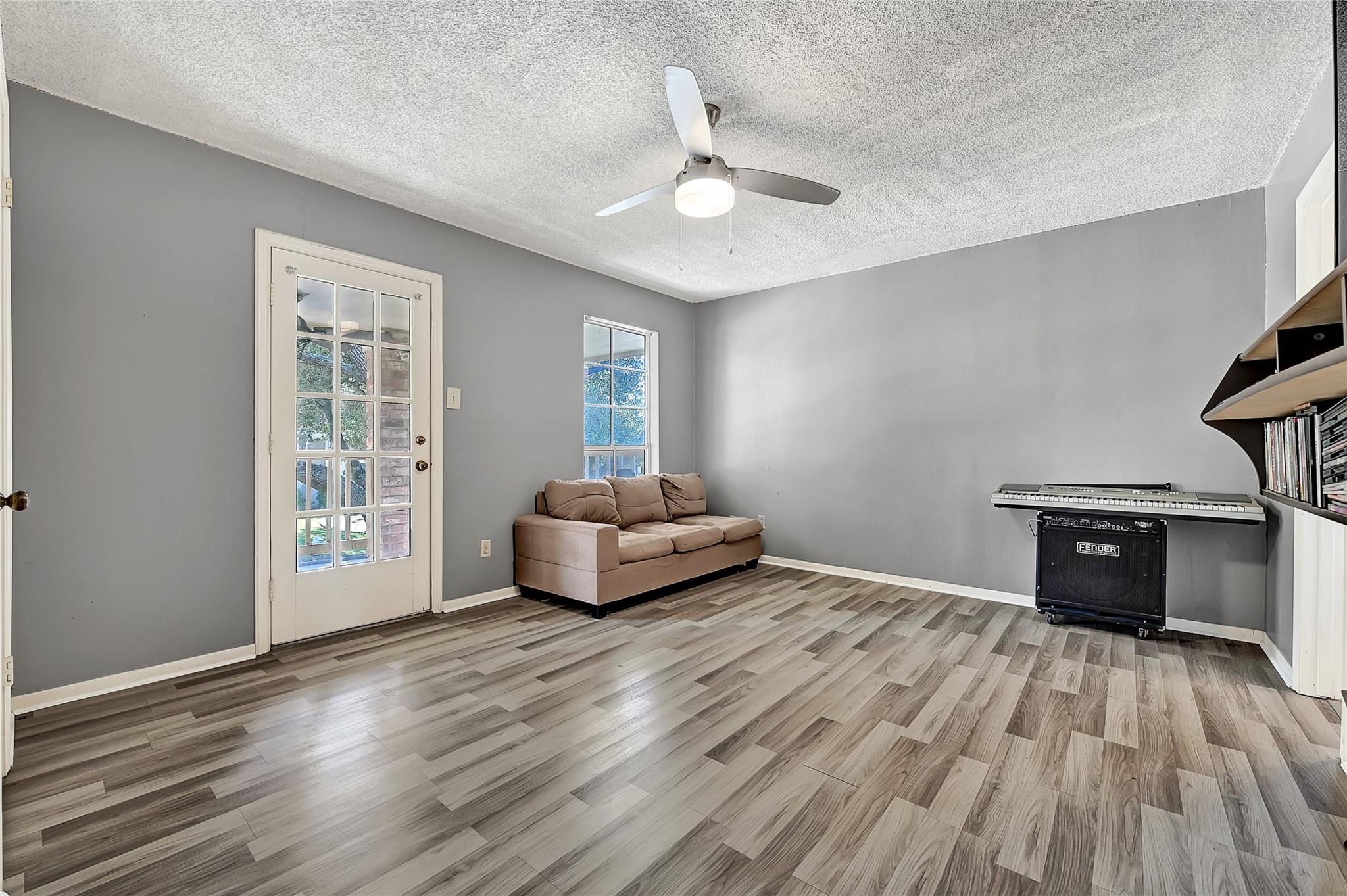 2302 Pecan Valley Court