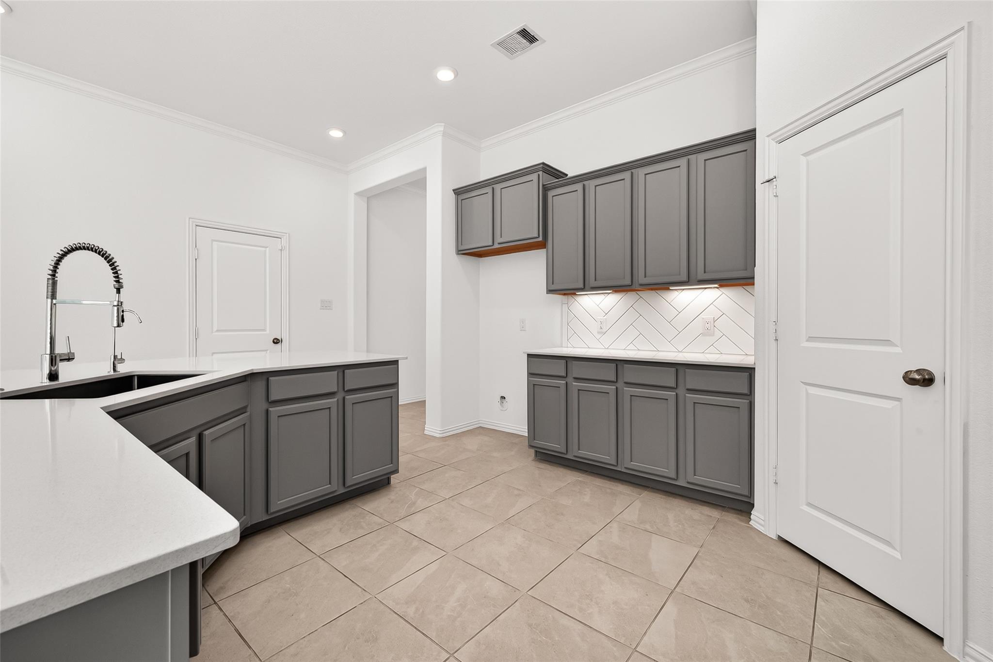 7511 Enchanted Rock Court