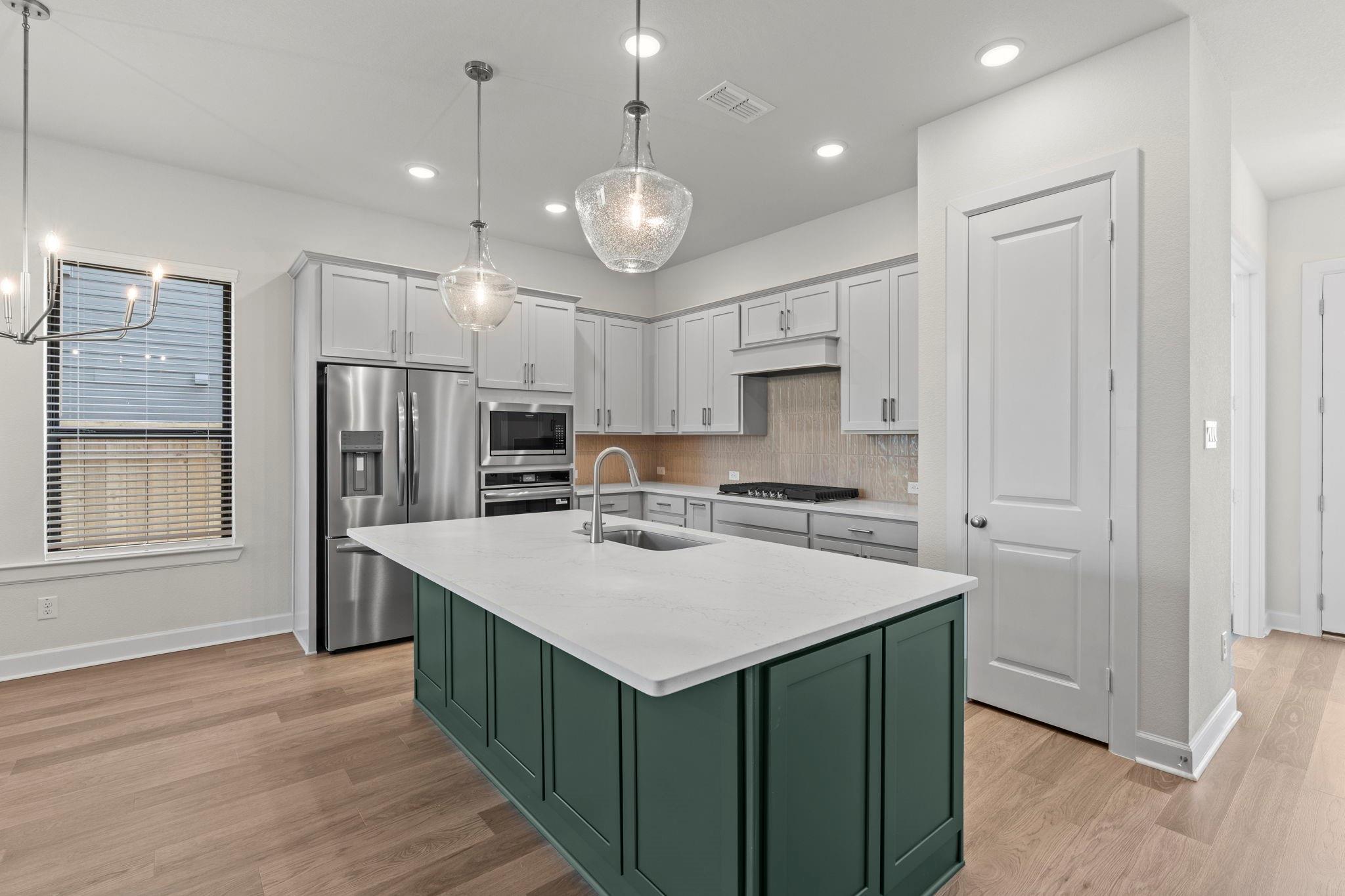 2718 Cottage Place