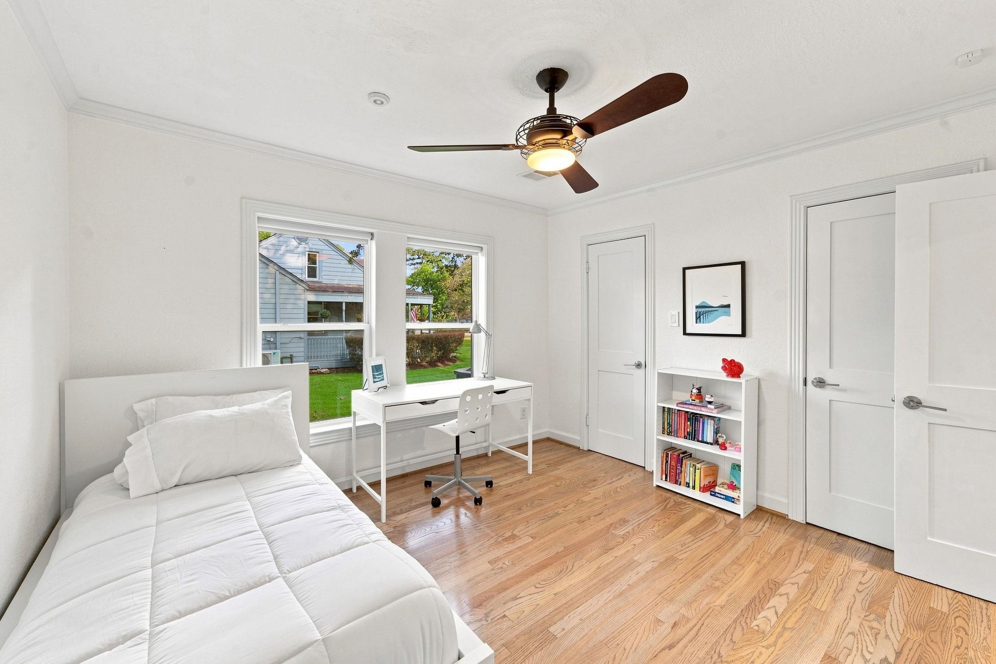 742 W 42nd Street