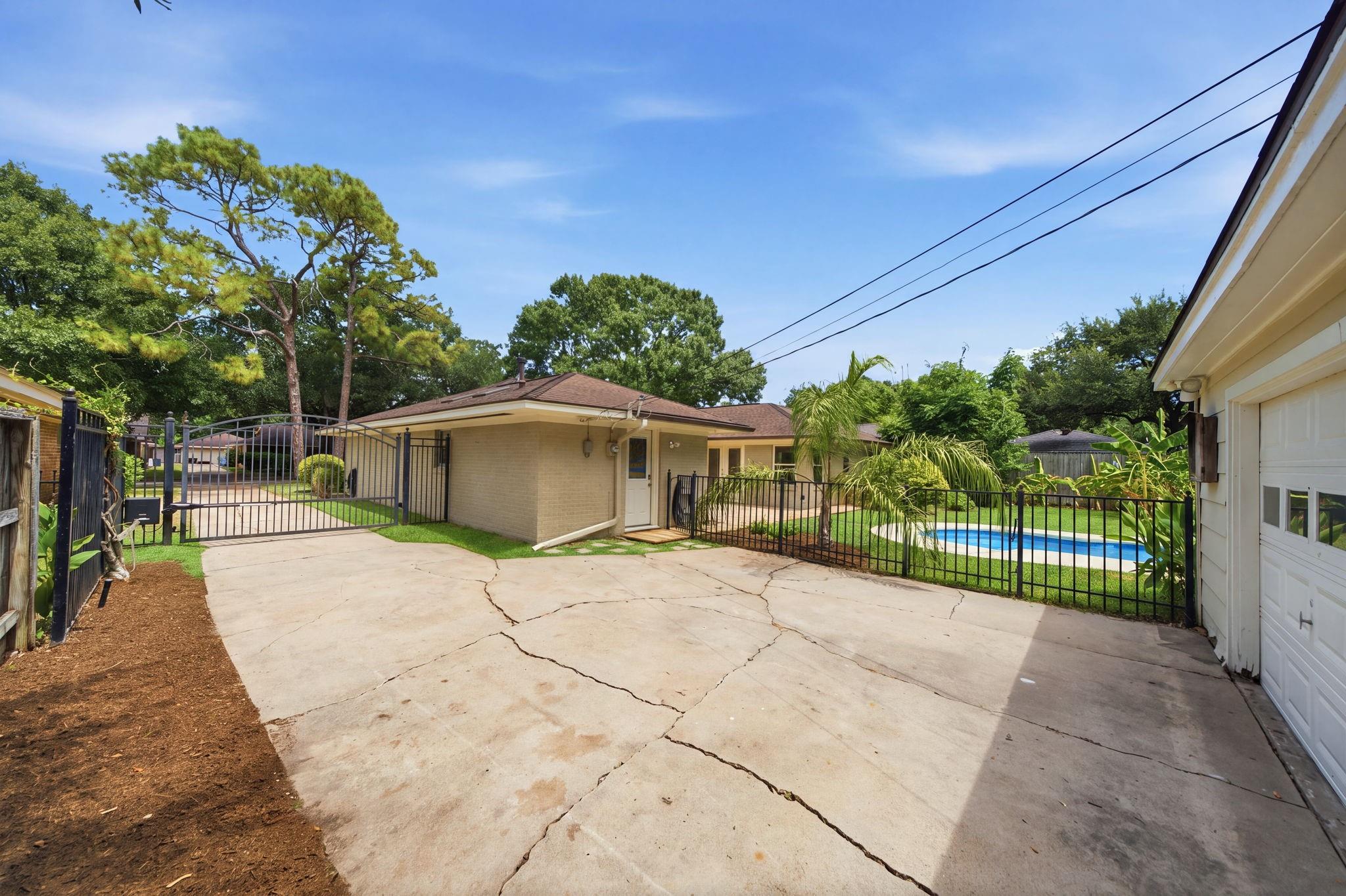 4505 Stillbrooke Drive