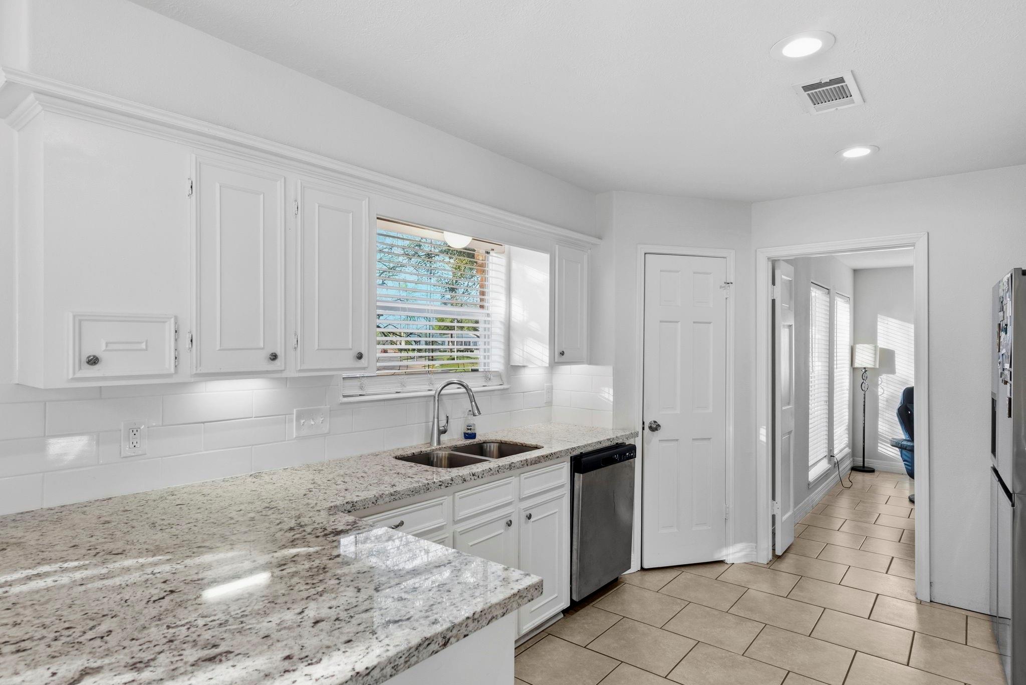 7107 Mission Bay Drive
