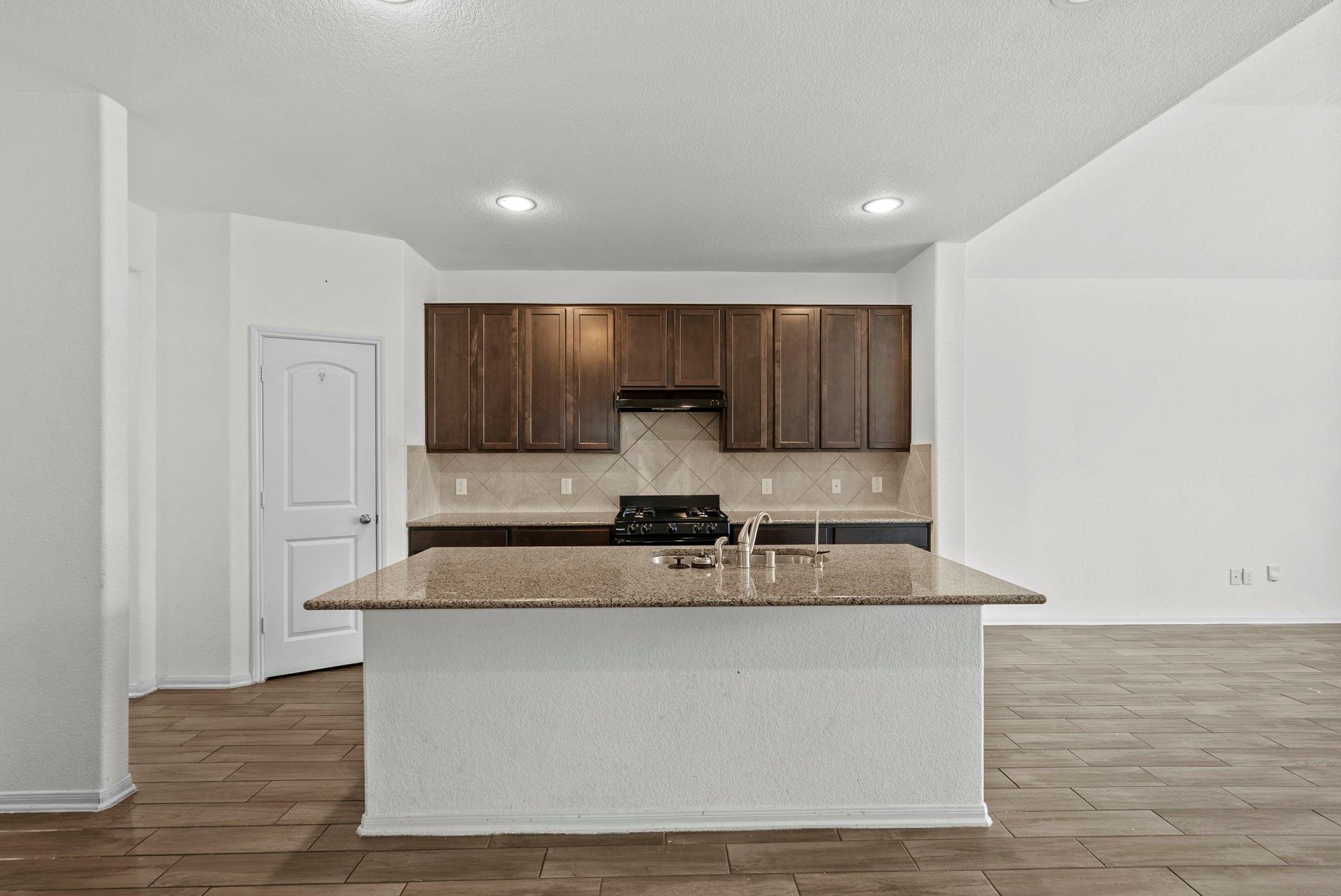 903 Willowick Bay Drive