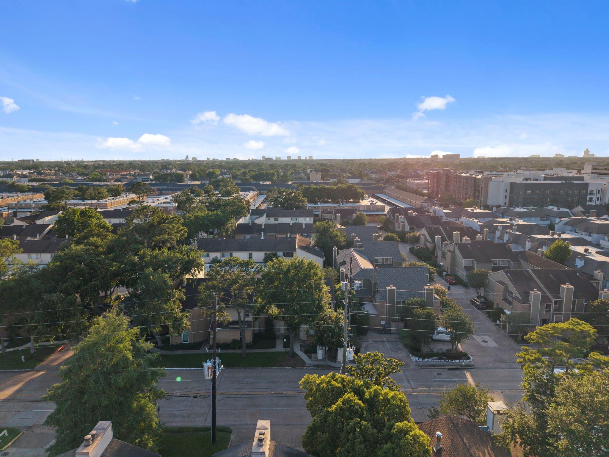 1922 Augusta Drive Unit: 1/16
