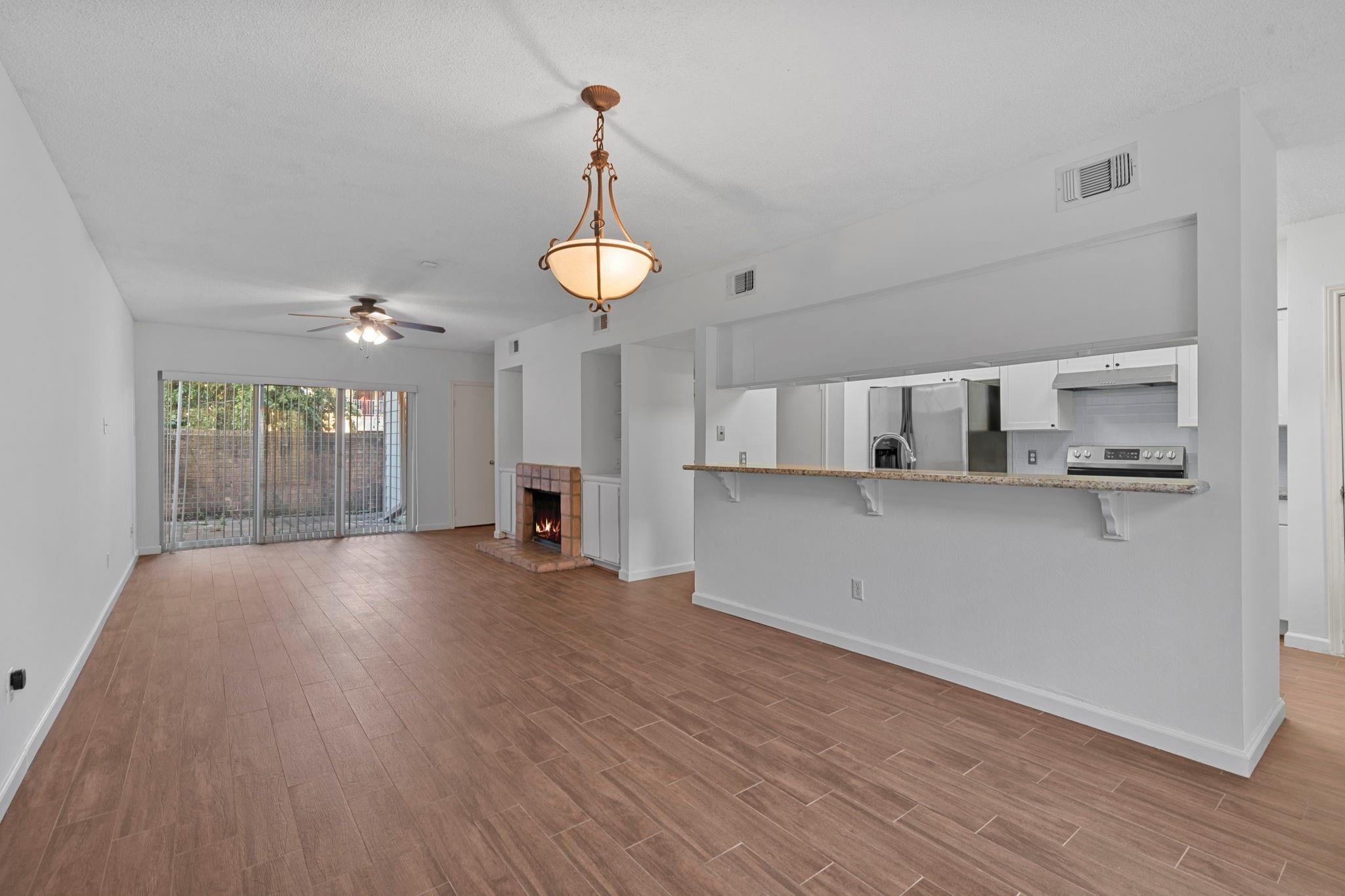 1922 Augusta Drive Unit: 1/16
