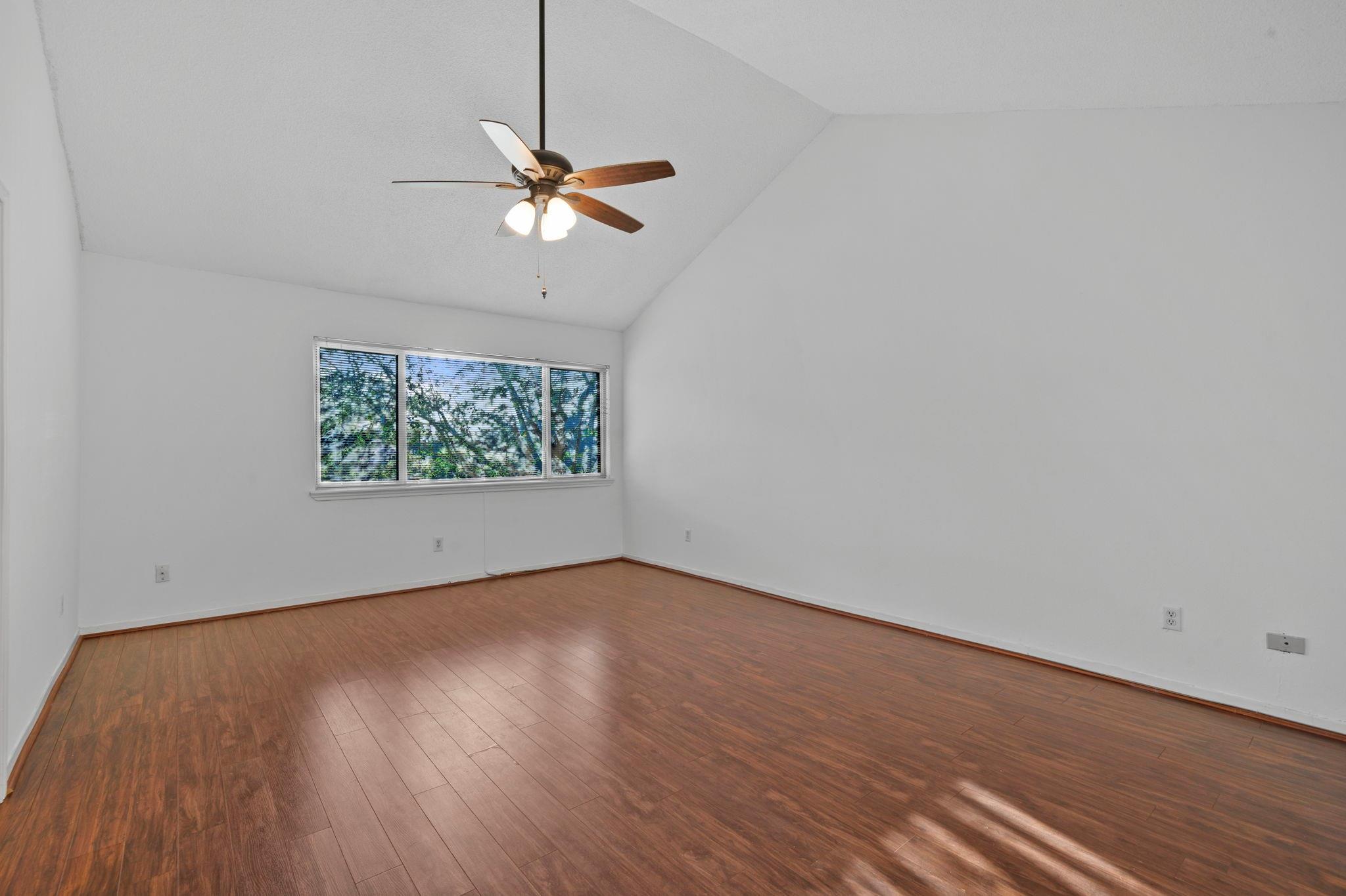 1922 Augusta Drive Unit: 1/16
