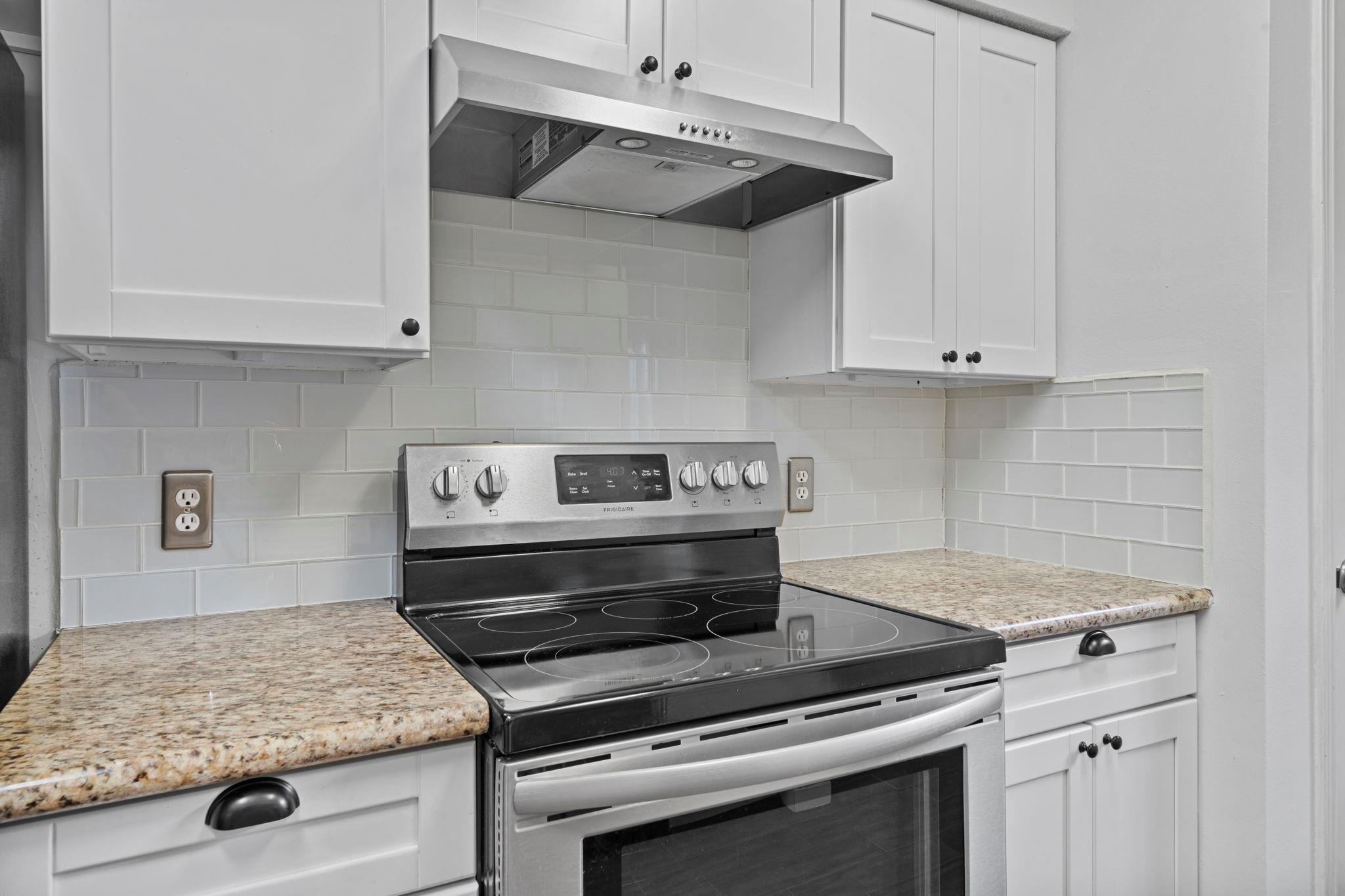 1922 Augusta Drive Unit: 1/16