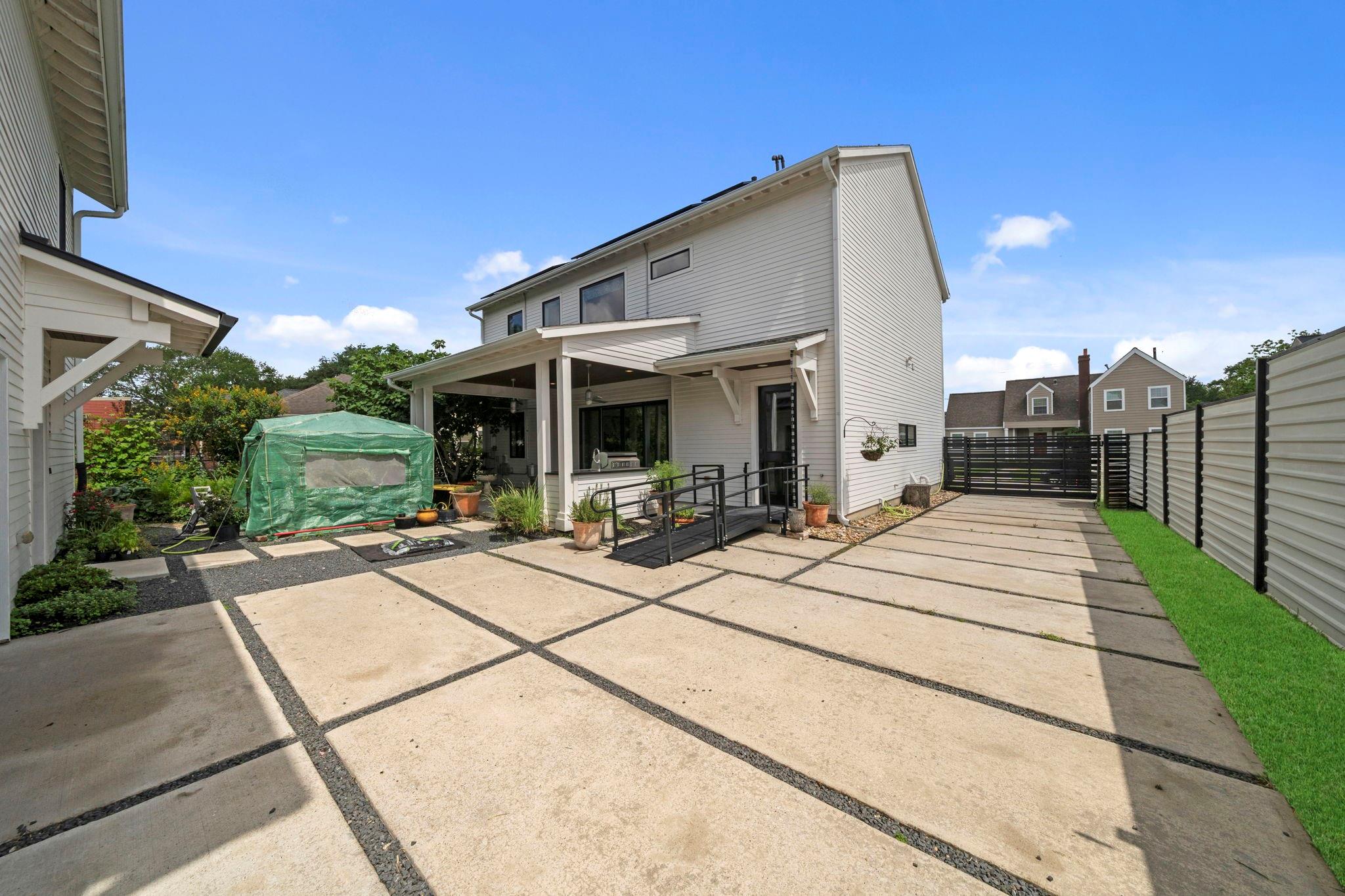 3332 Ozark Street