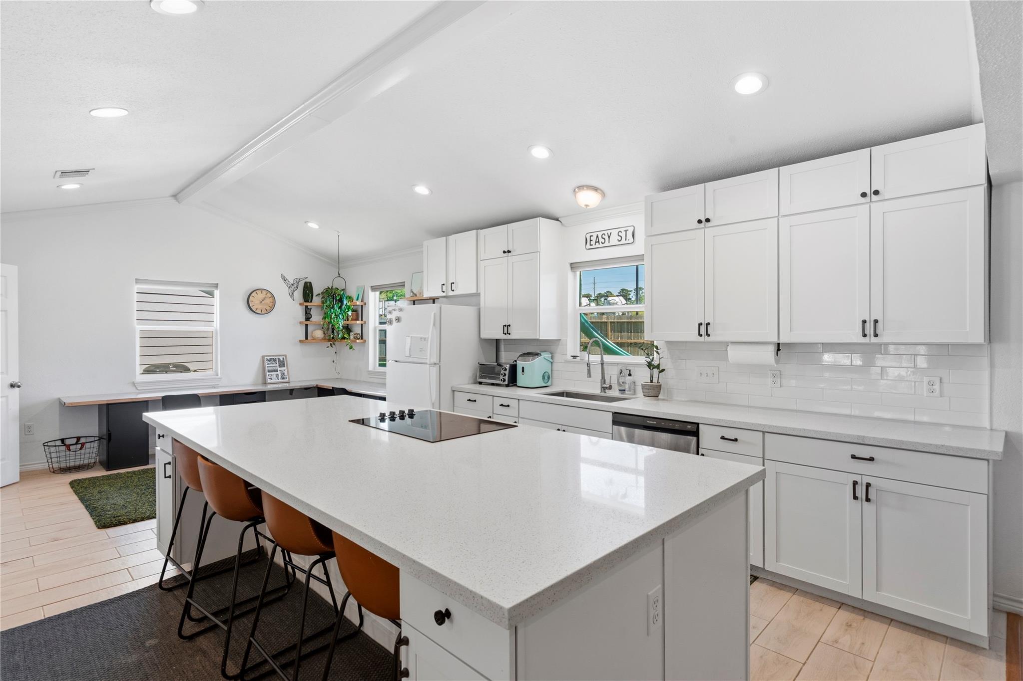 102 Enchanted Oaks Court