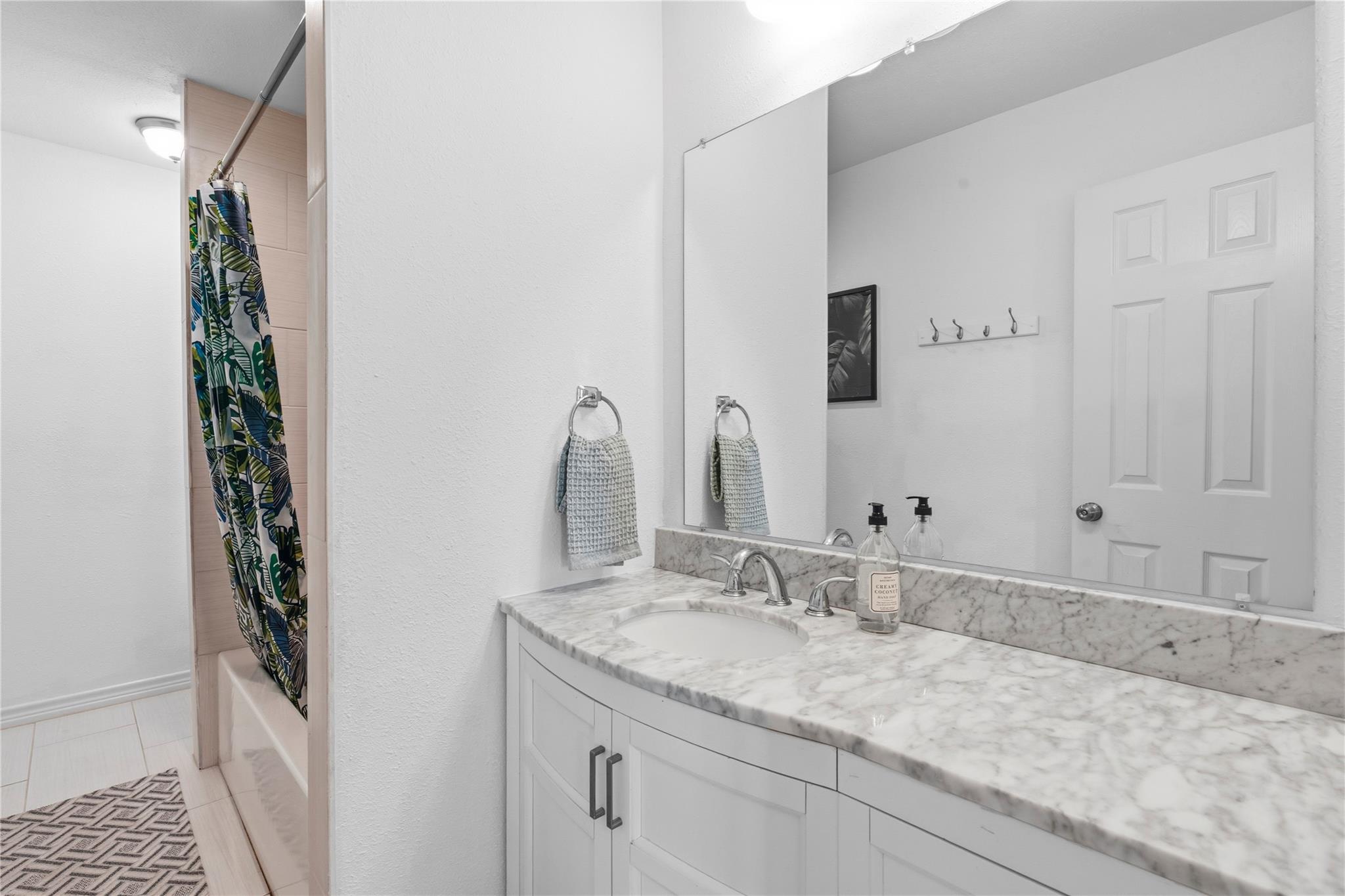 102 Enchanted Oaks Court