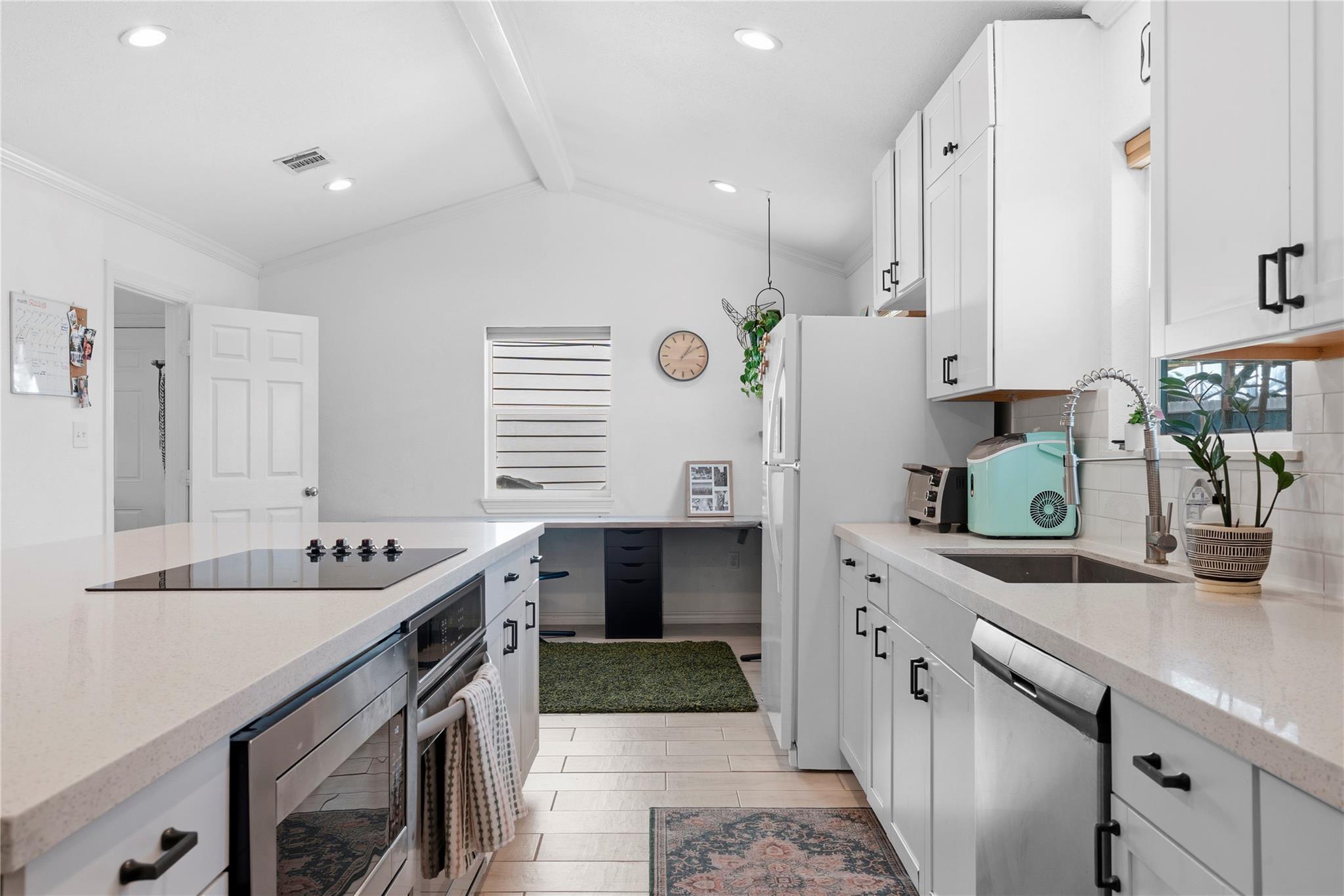 102 Enchanted Oaks Court