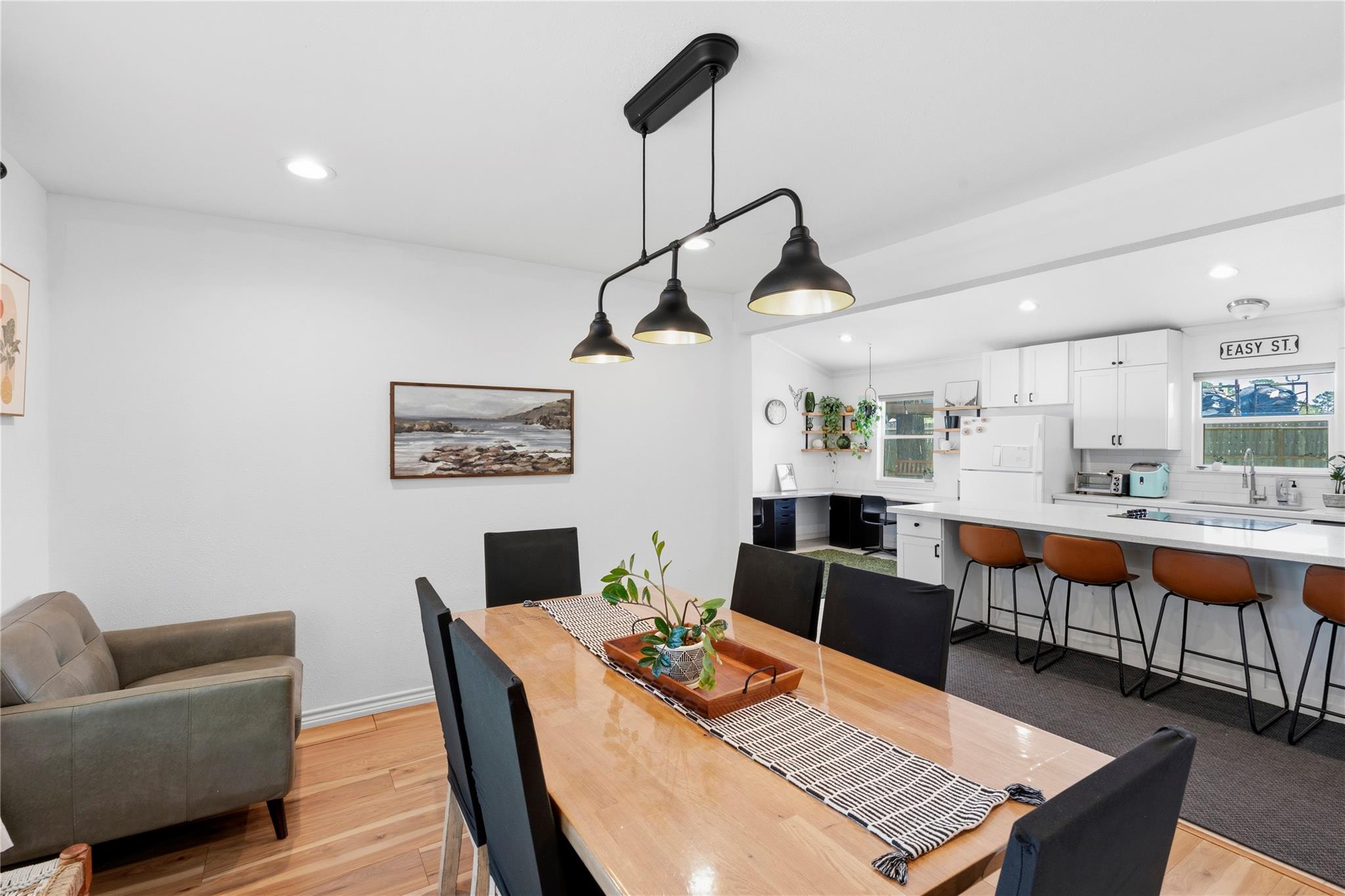 102 Enchanted Oaks Court