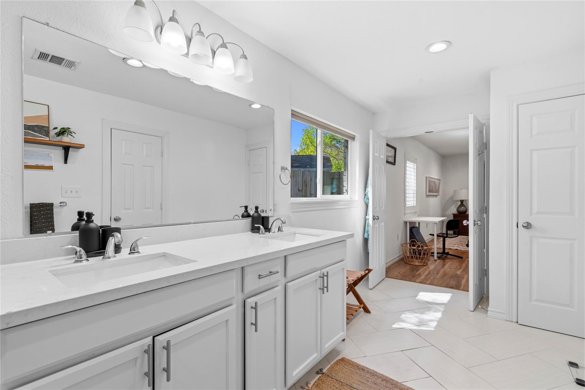 102 Enchanted Oaks Court