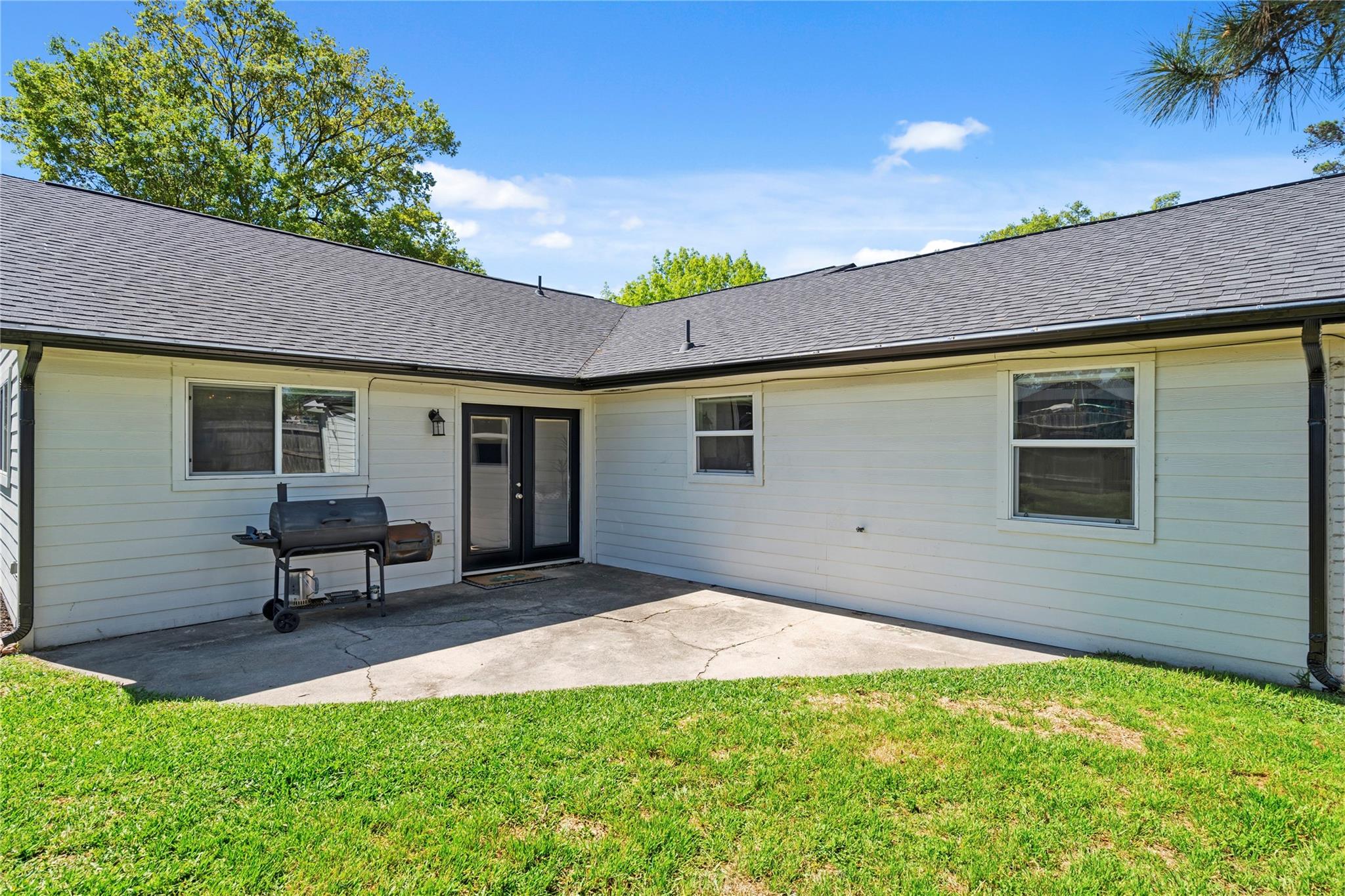 102 Enchanted Oaks Court