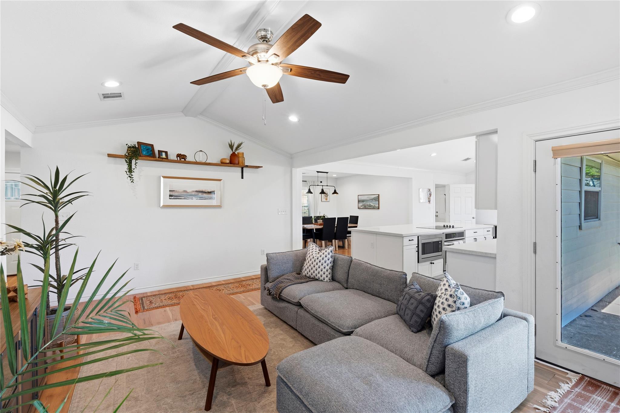 102 Enchanted Oaks Court
