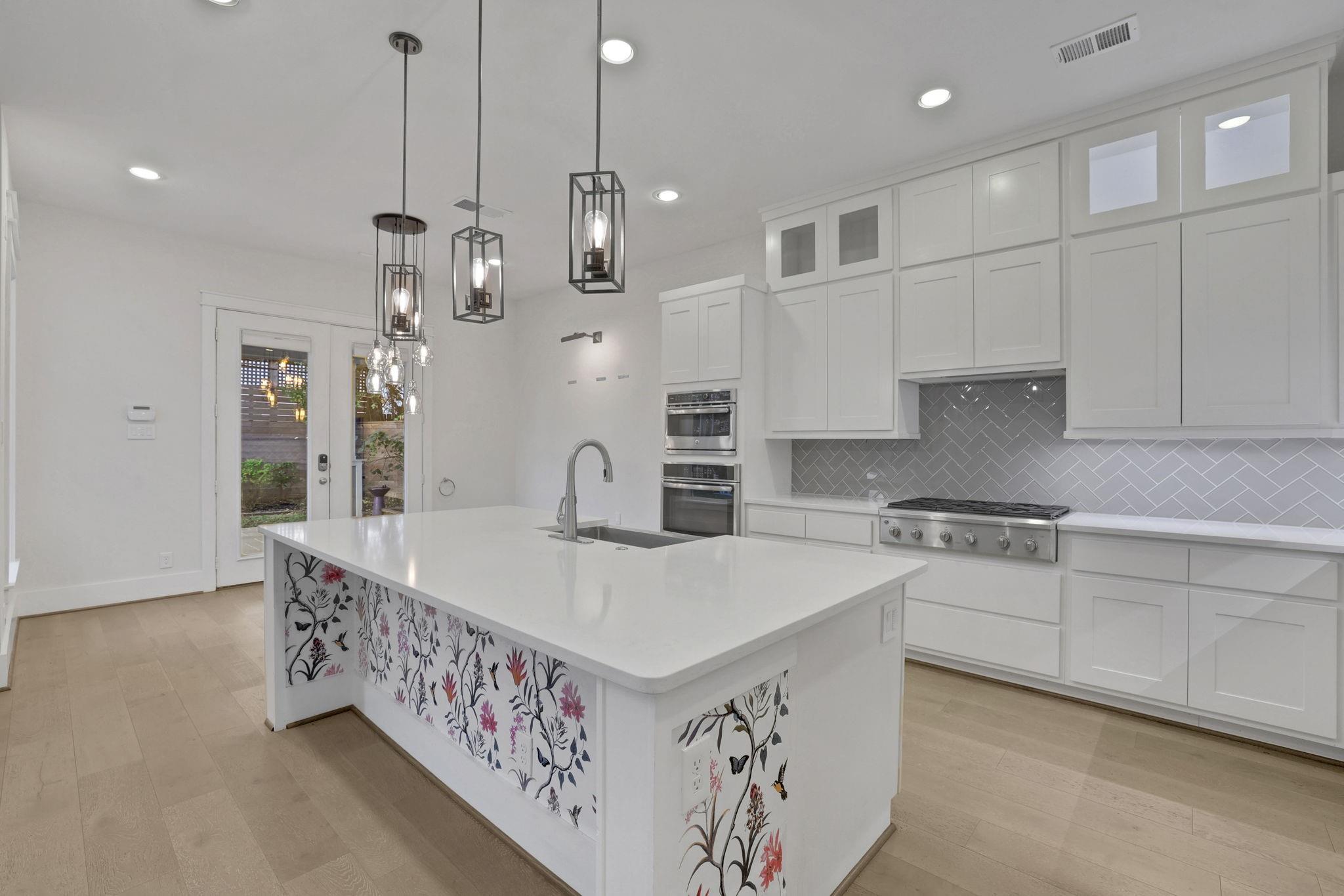 8558 Ridgepoint Drive